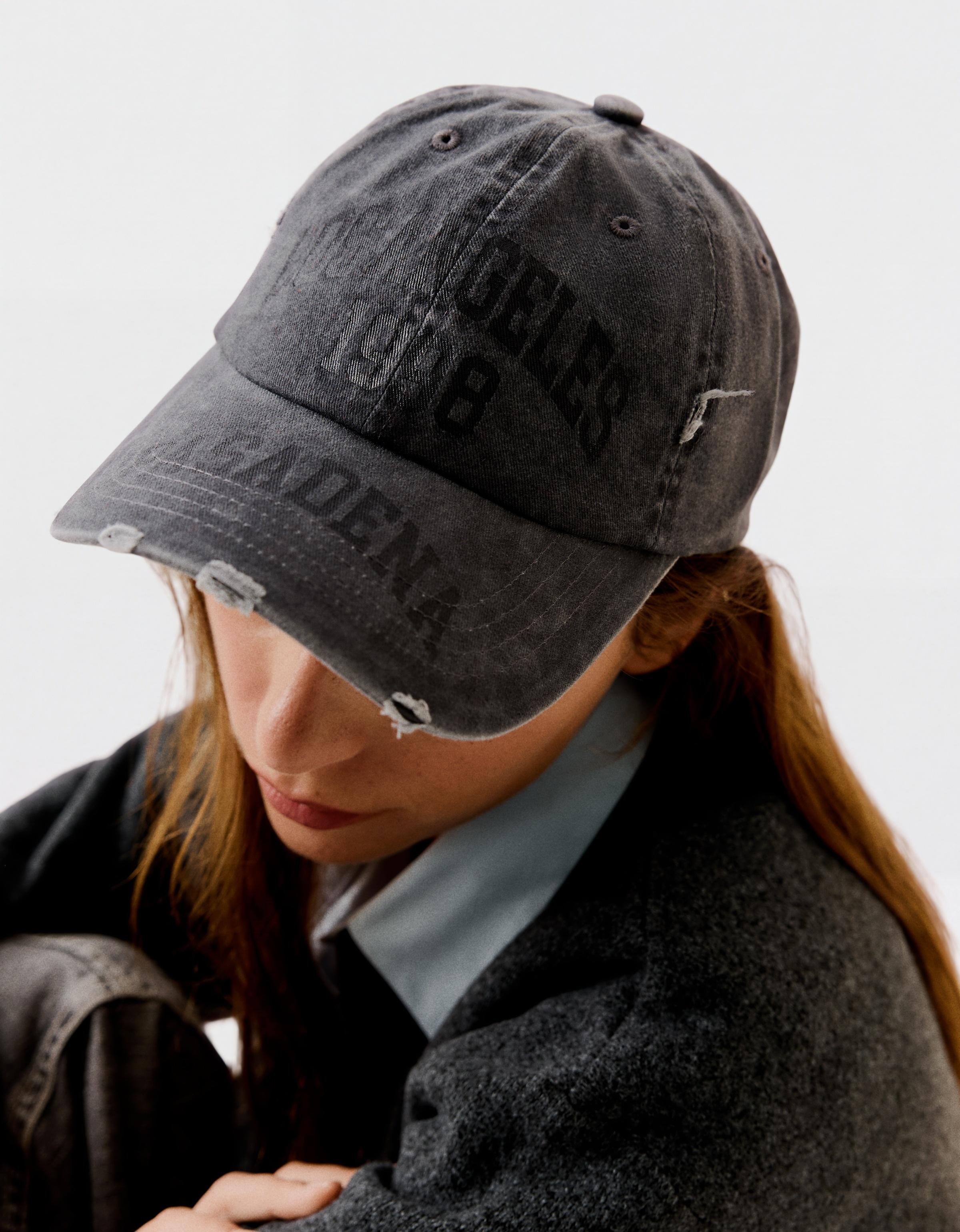 Washed effect cap — Black