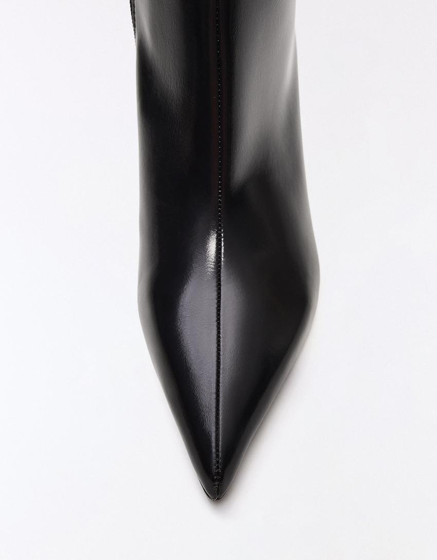 BOTÍN TACÓN KITTEN-Negro