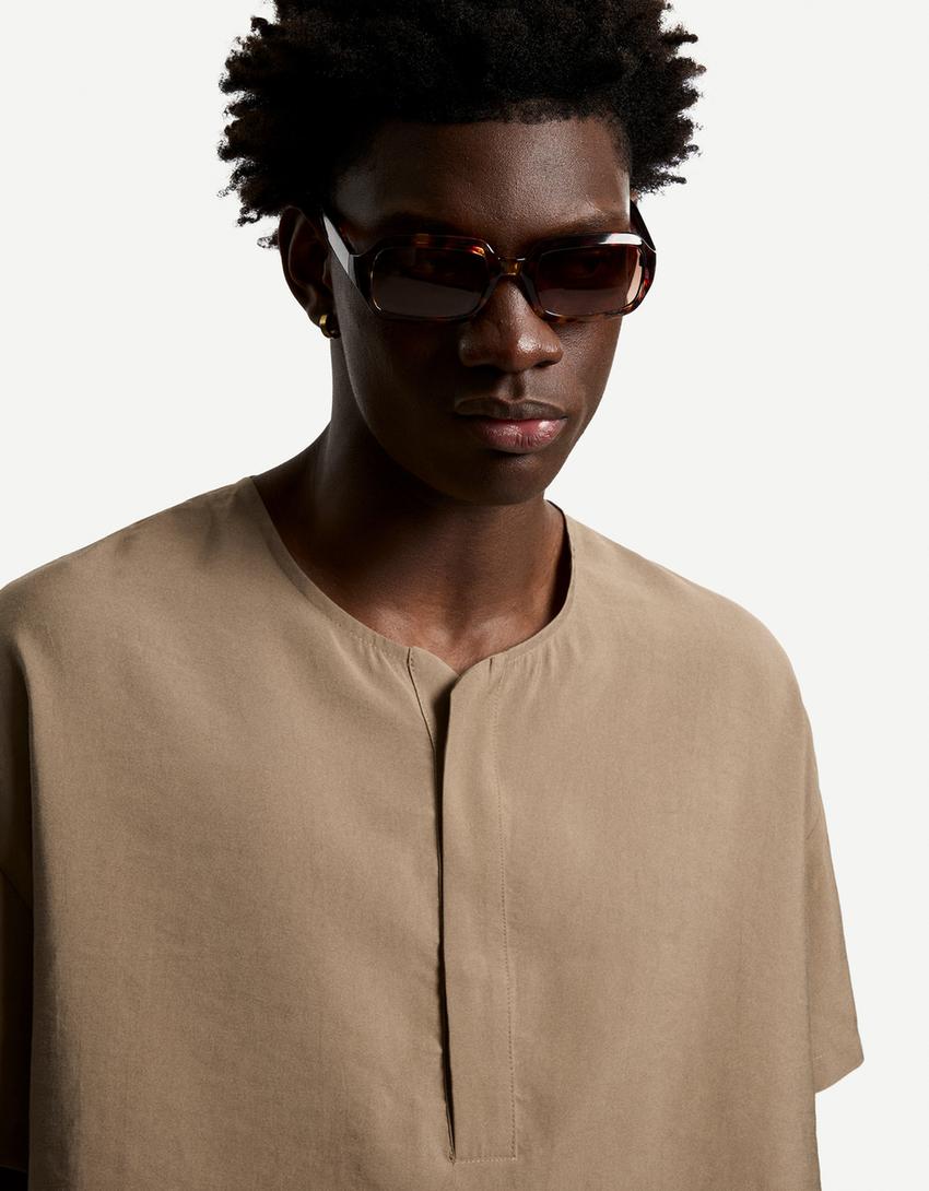 Oversize flowing short sleeve shirt-Sand-3