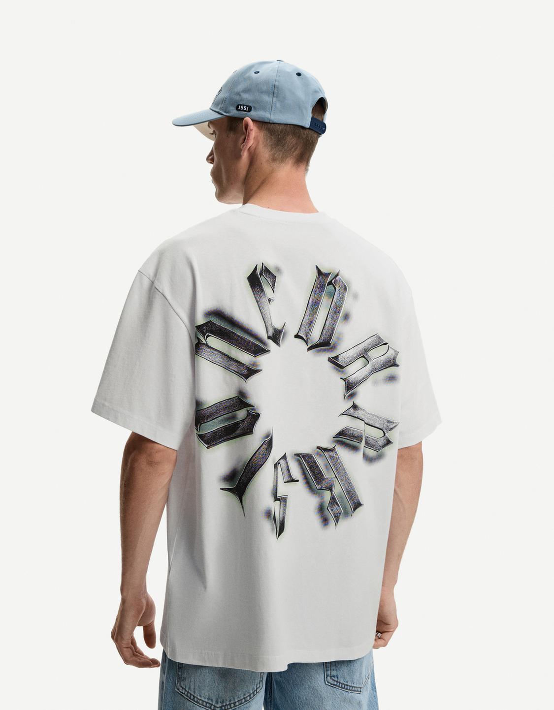Short sleeve T-shirt with print