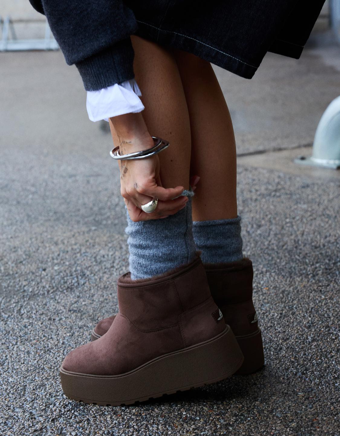Platform ankle boots with faux fur lining