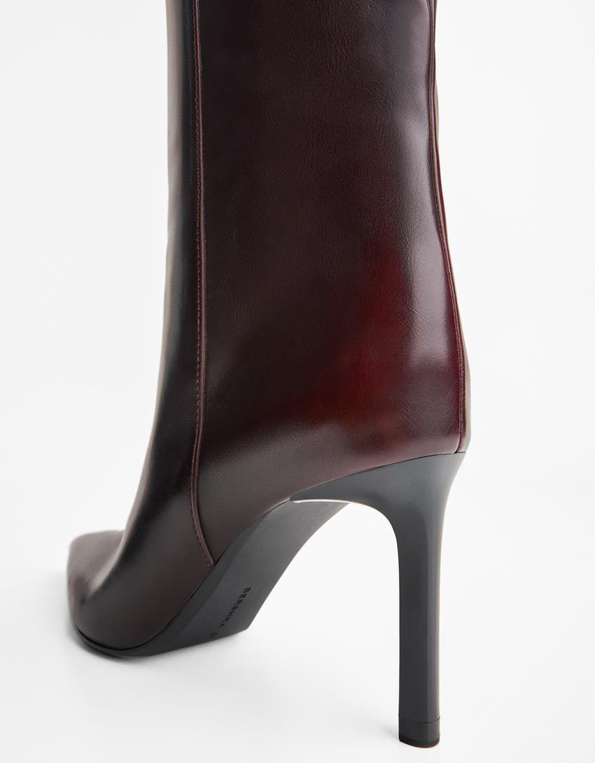 Wide-leg high-heel boots-Maroon-1