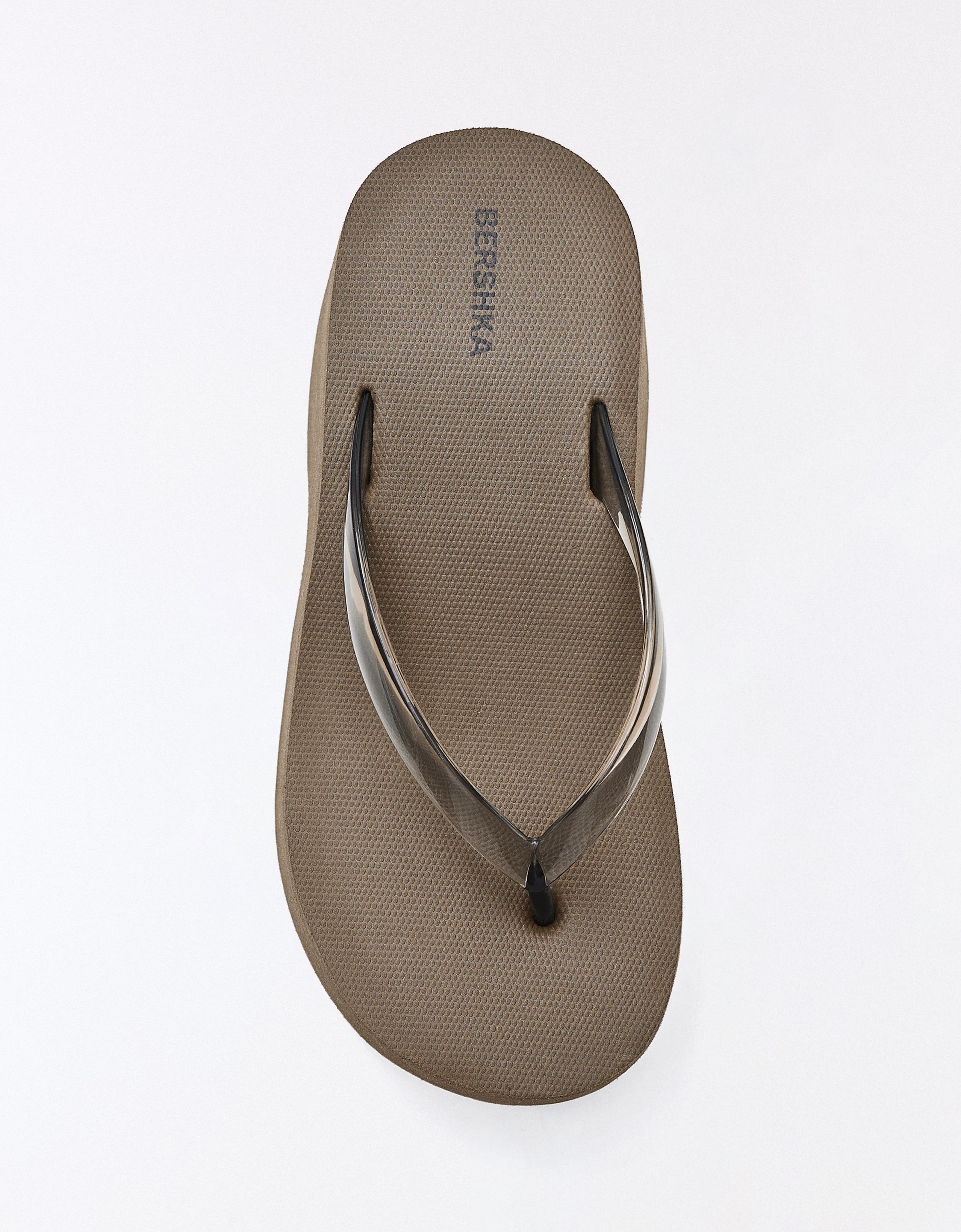 Vinyl thong platform sandals — TAUPE