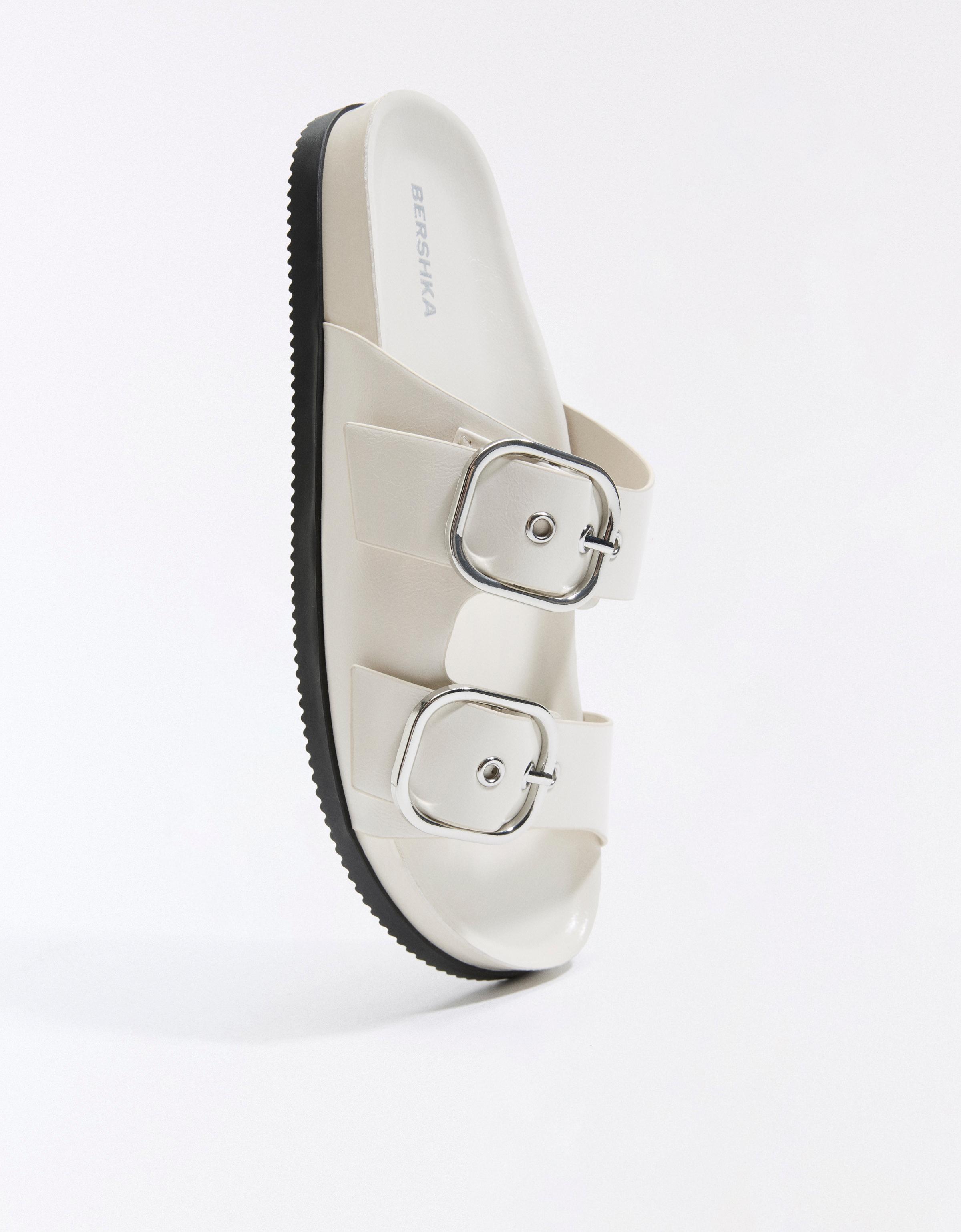 Buckled flat sandals — ECRU