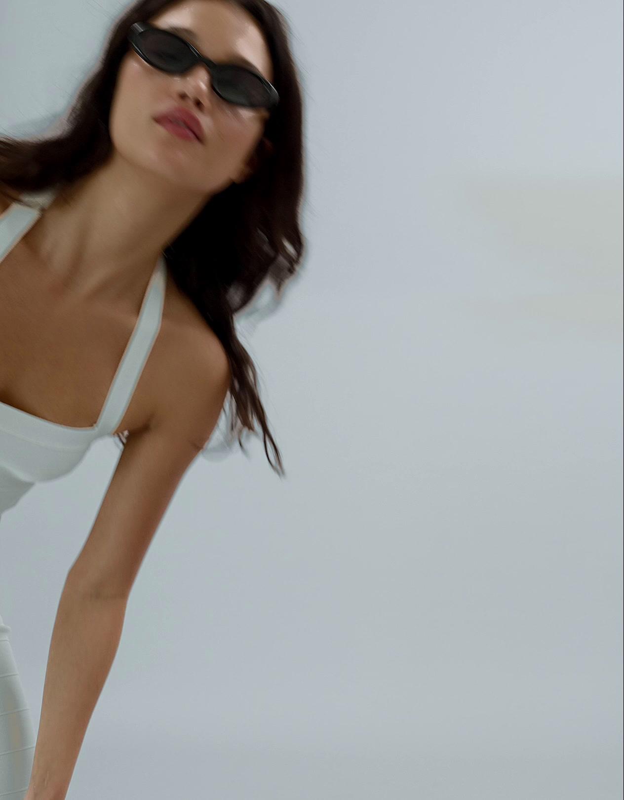 Halter yaka midi elbise - Görsel 19