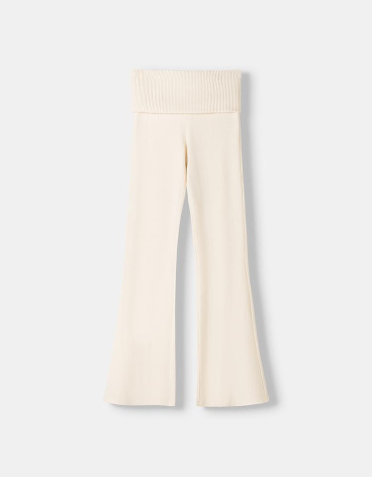 Pantalón flare cintura vuelta