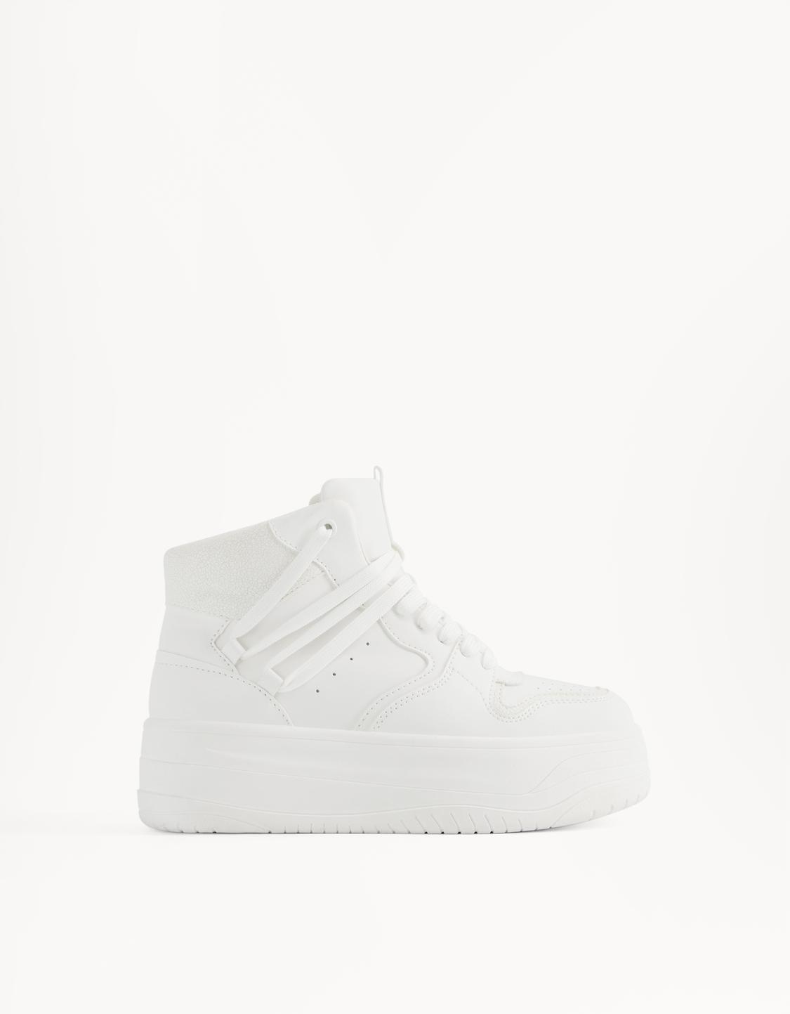 Sneakers montantes à lacets