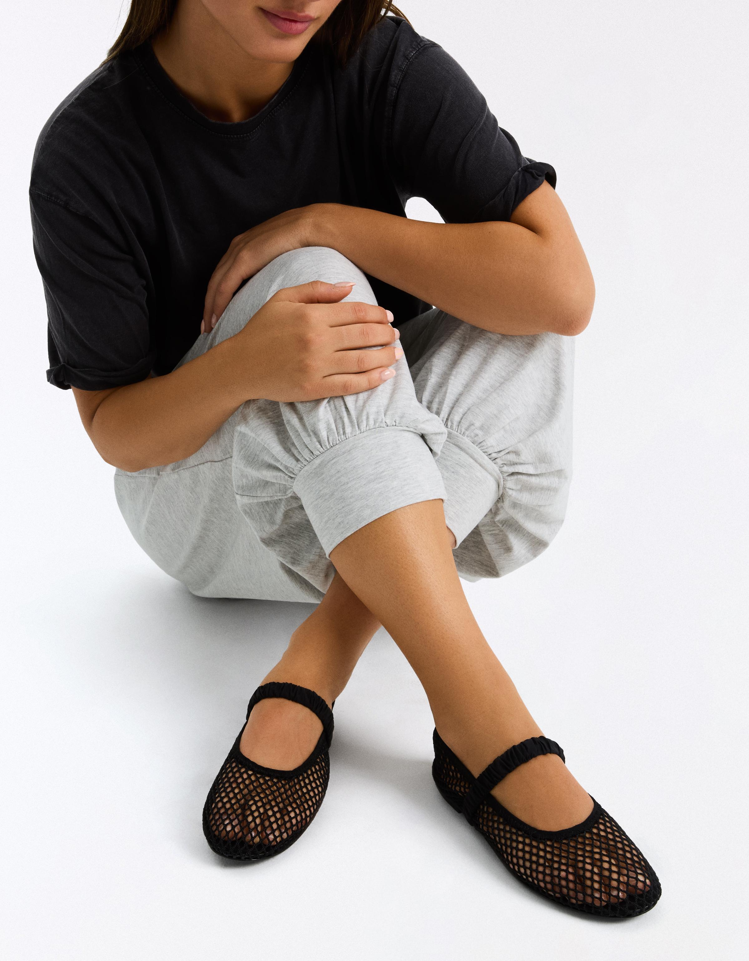 MESH BALLERINAS — BLACK