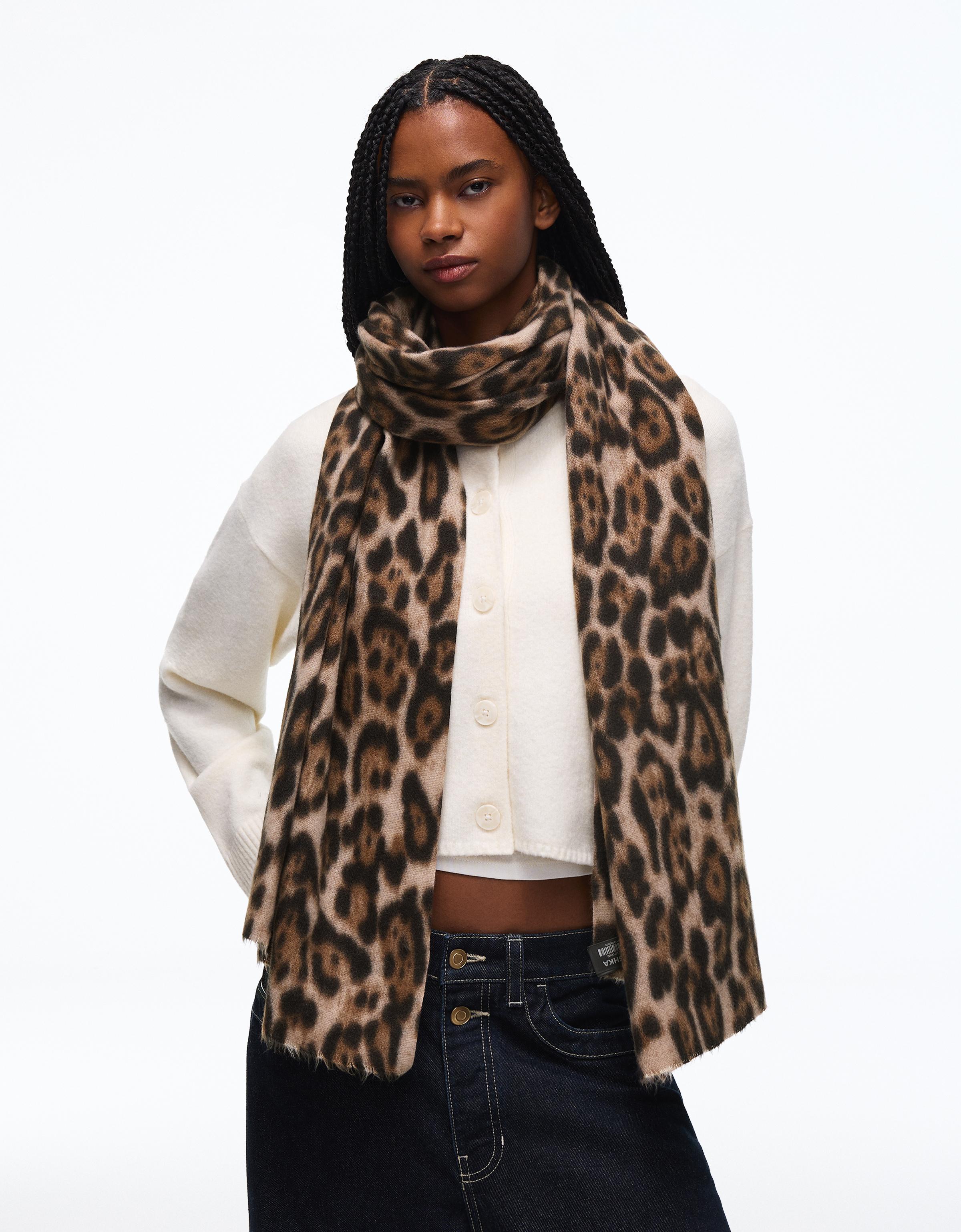 Animal print scarf — Brown