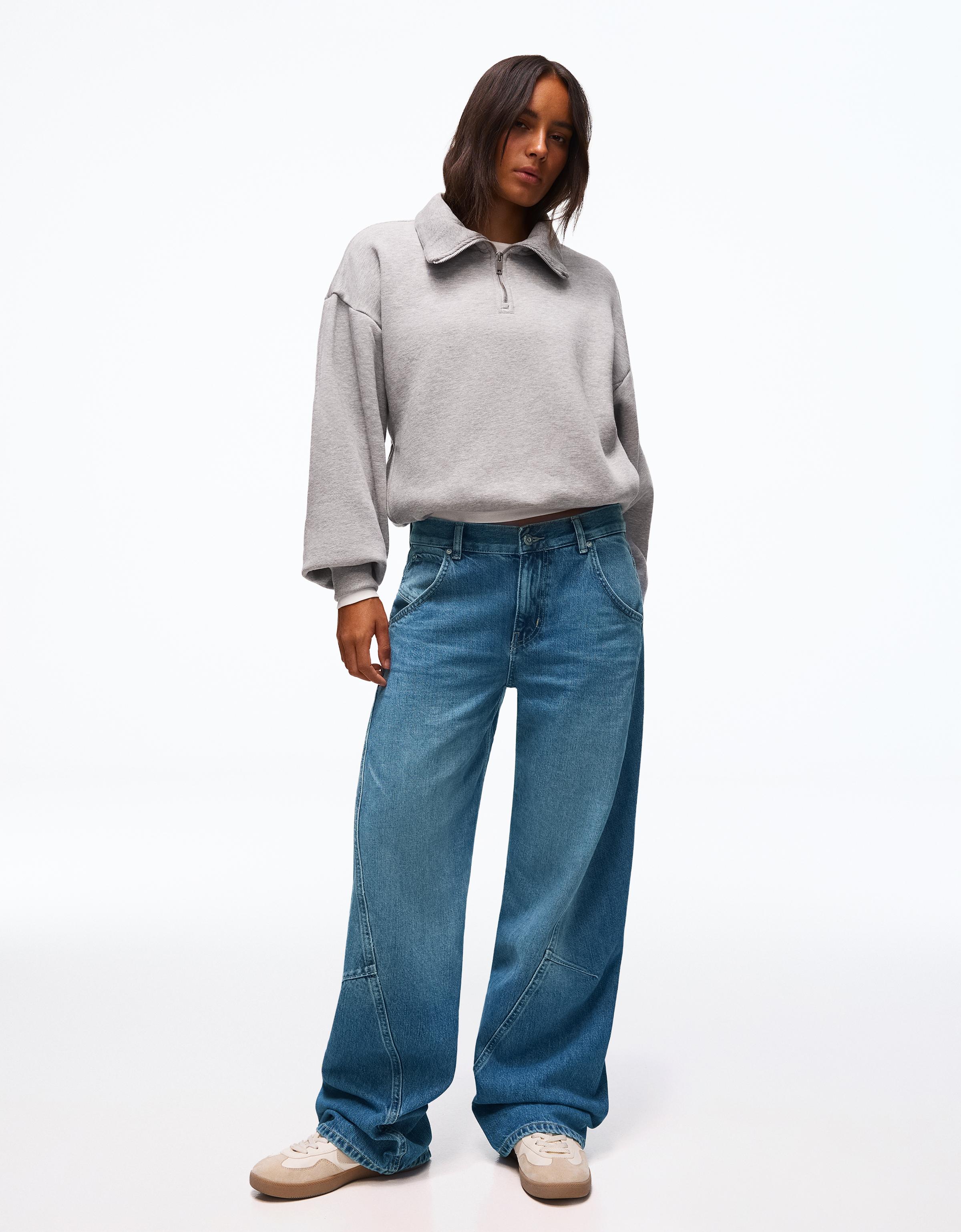 Low-rise barrel jeans — Light blue