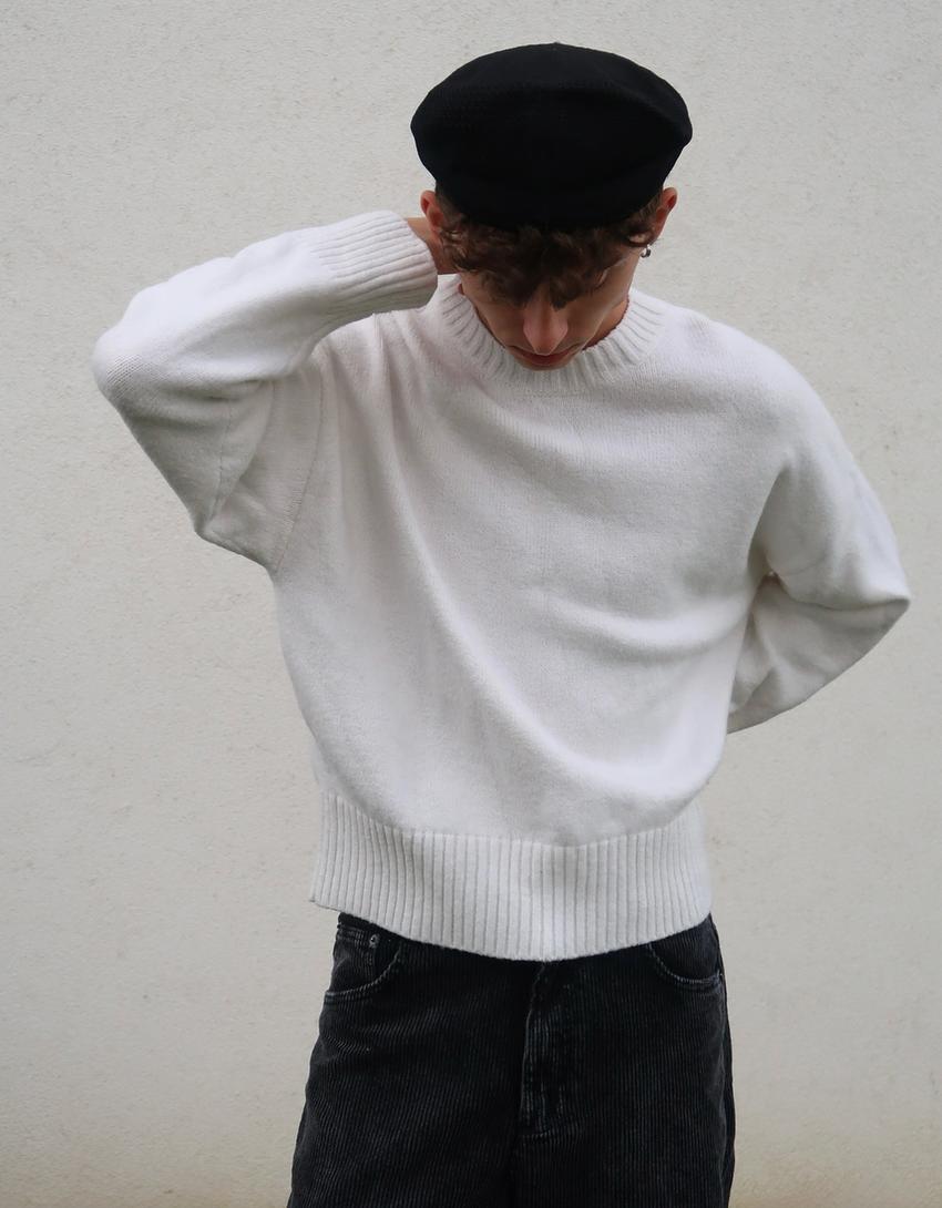 Cropped-Pullover-Weiss