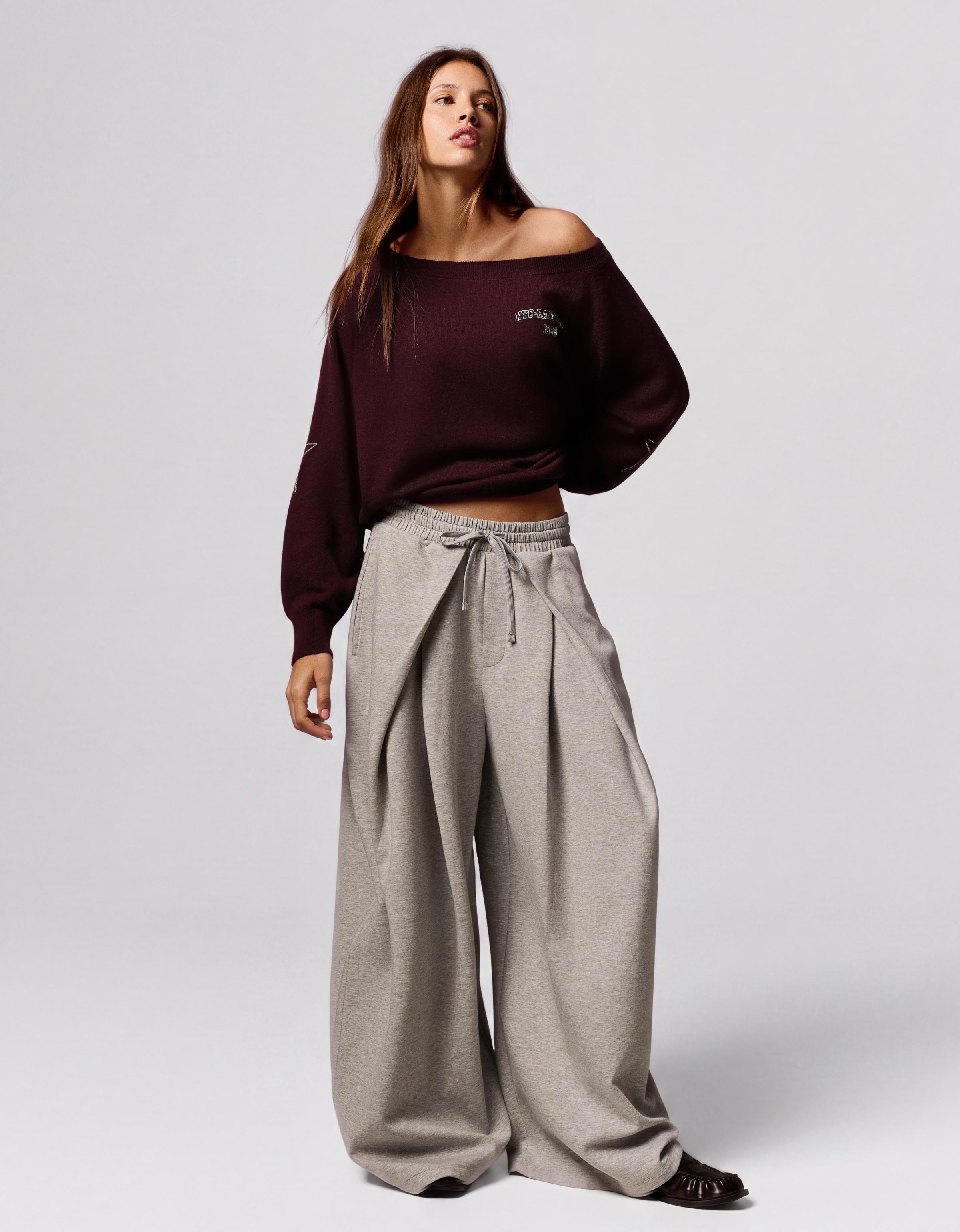 Graphic boat neck jumper — Burgundy