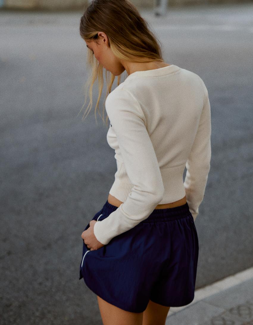 Embroidered V-neck jumper-Cream