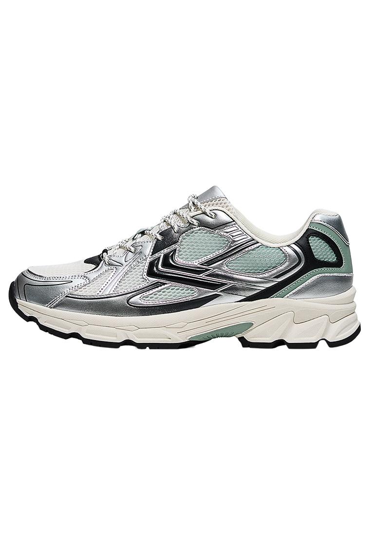 MULTI-PIECE TRAINERS — WHITE