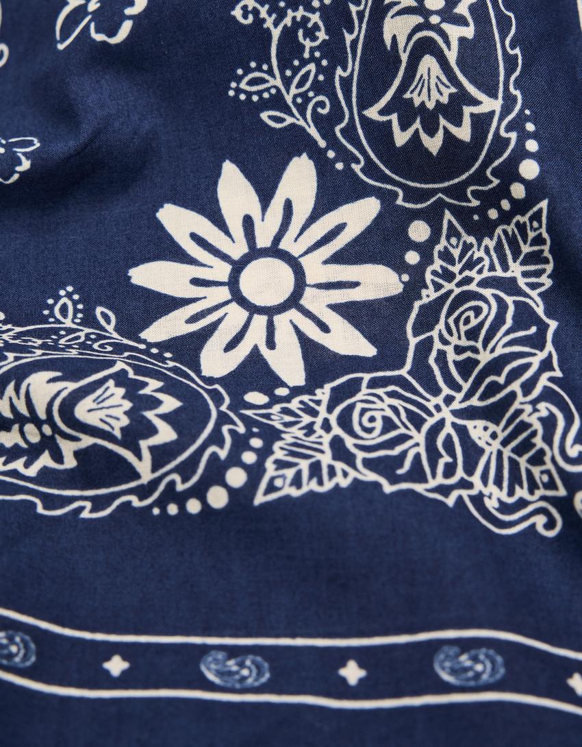 منديل رقبة بطبعة-كحلي