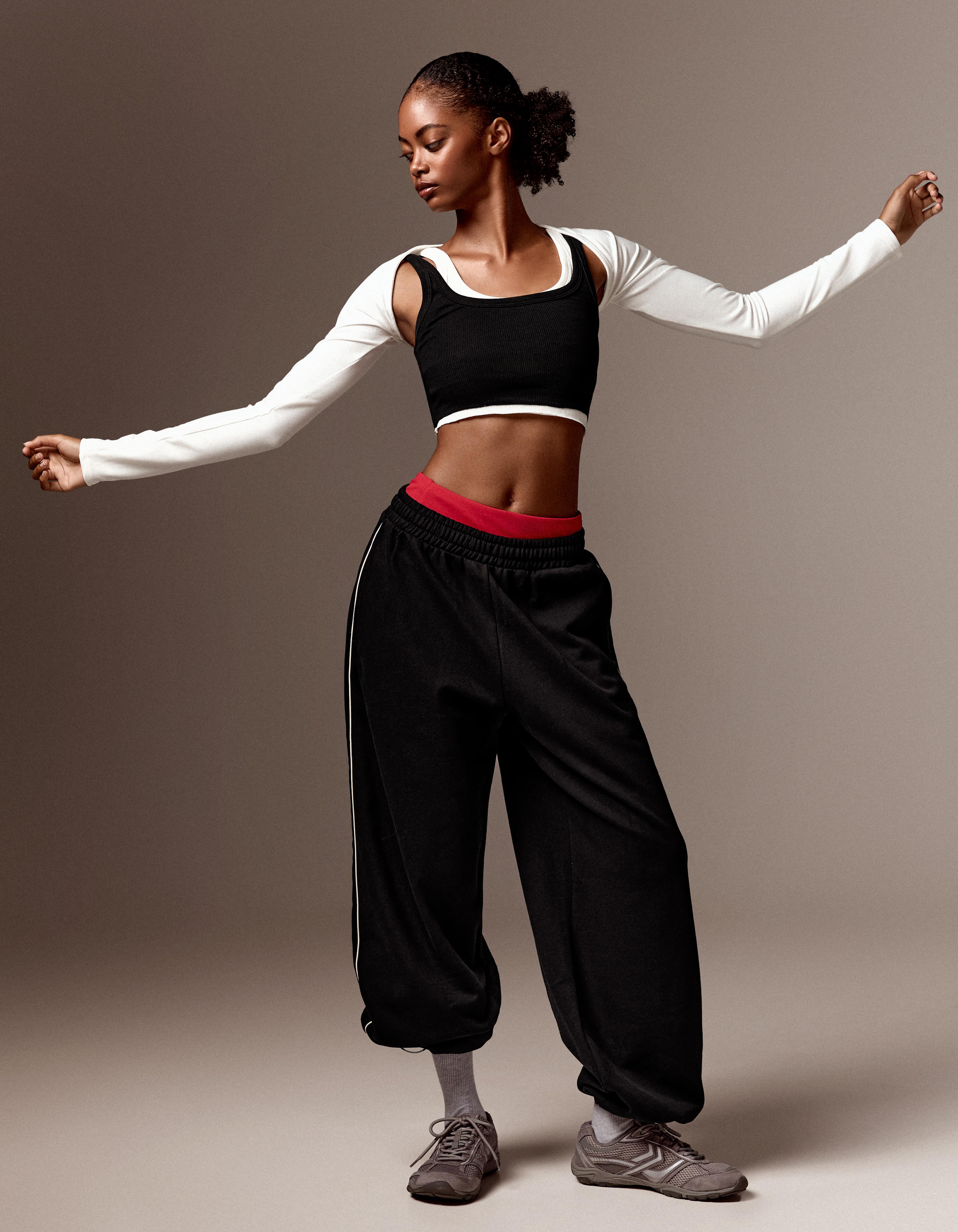 Dancer plush joggers — Black