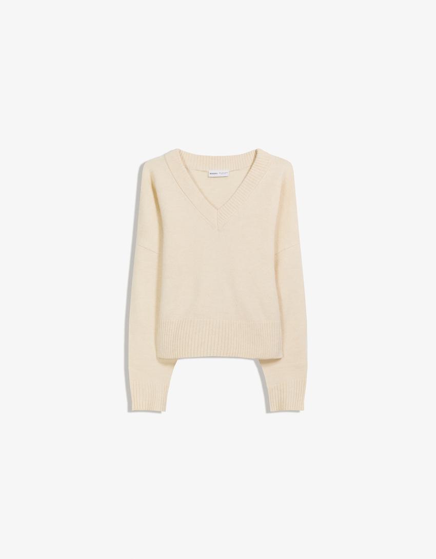 V-neck cropped sweater-Cream