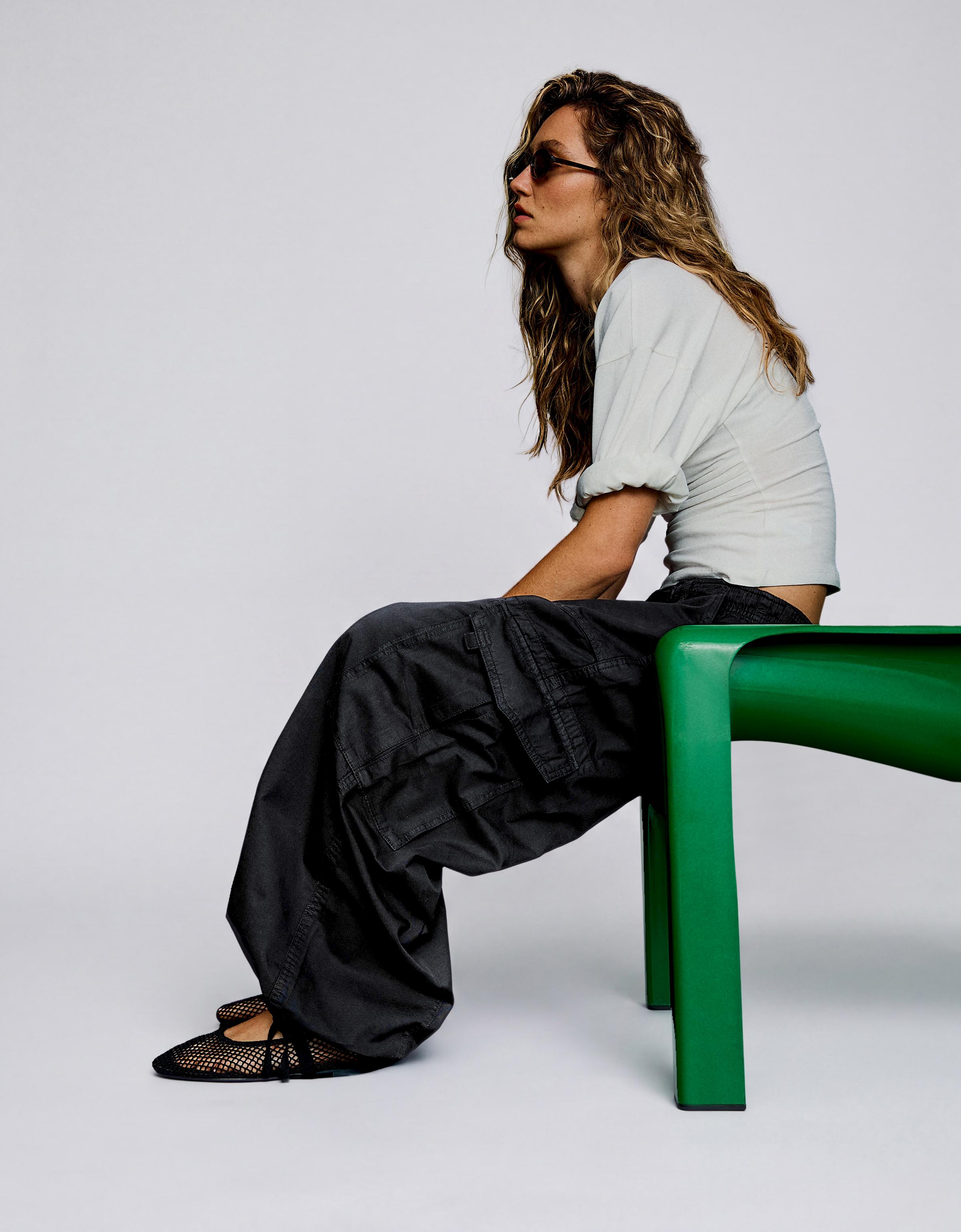 Parachute cargo trousers — Black
