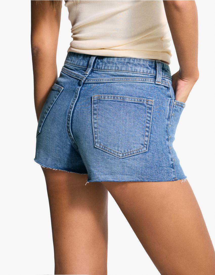 Short denim tachas-Azul lavado