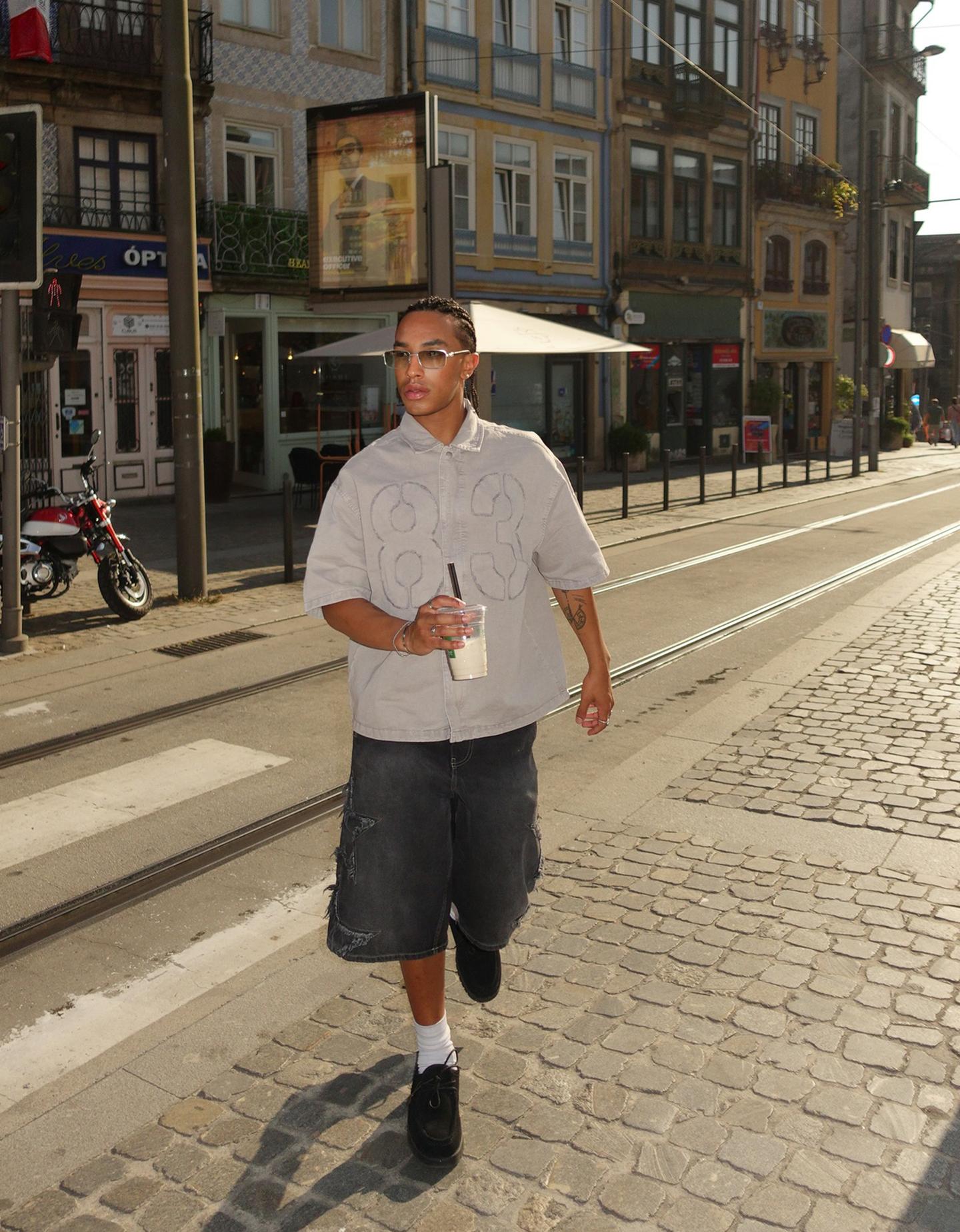 Bershka bermudy baggy z naszywkami czarny