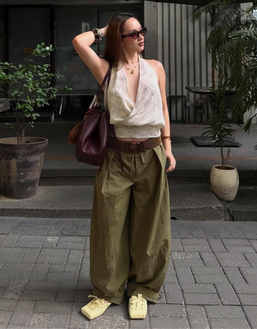 Funktionshose mit Falten-Khaki