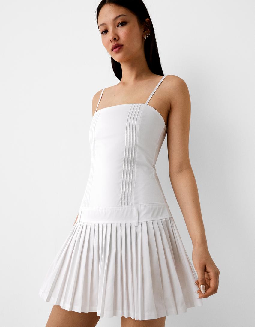 فستان بوبلين بحمالات وبتنورة بثنيات-أبيض-3