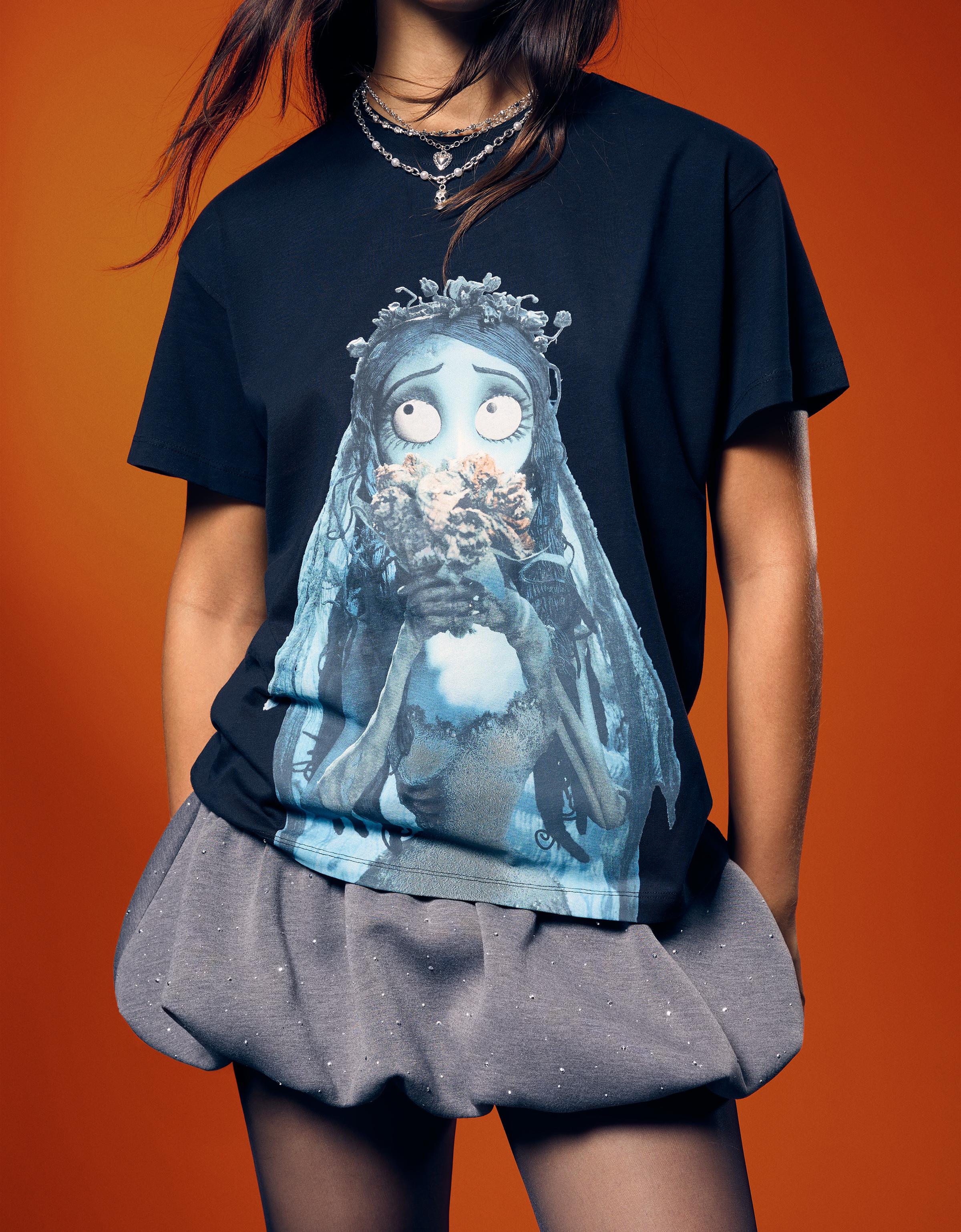 Bershka T-Shirt Die Braut Des Todes Mit Print Und Kurzen Ärmeln Damen M Schwarz