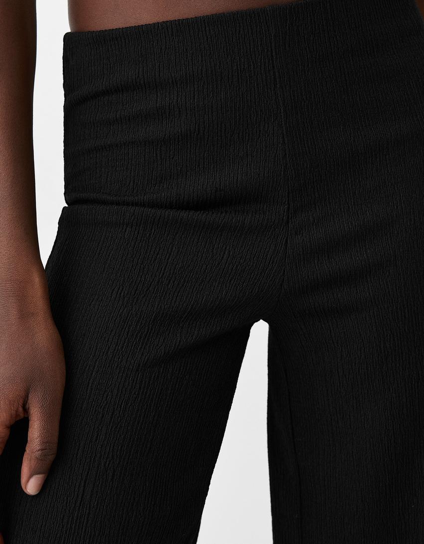 Wide leg embossed pants-Black-6