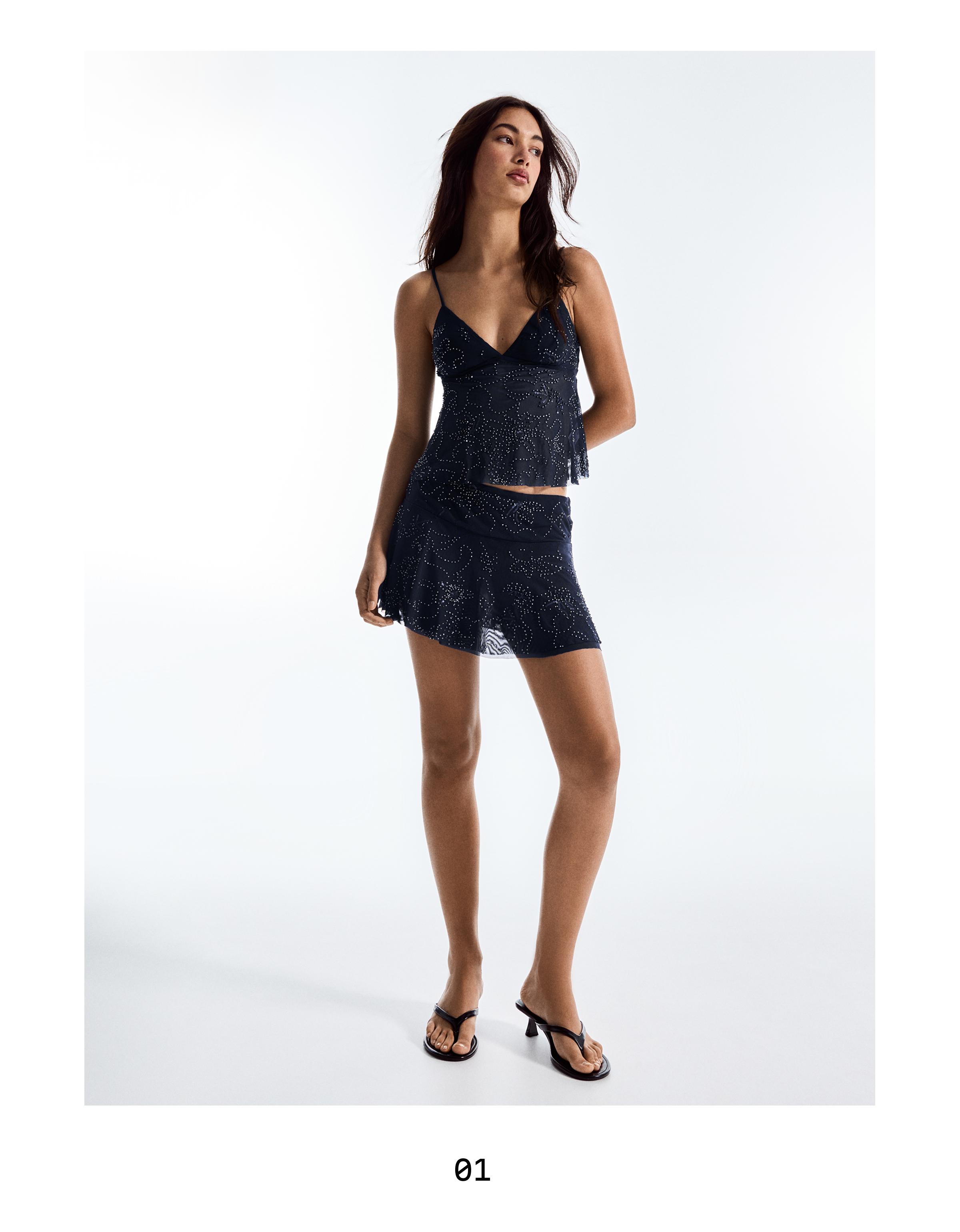 Embroidered ruffle mini skirt — Navy