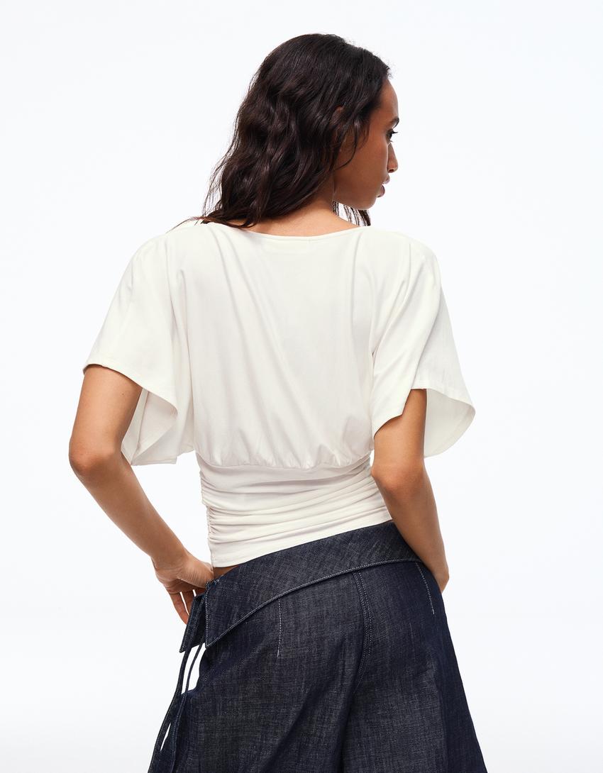 Shirt mit V-Ausschnitt und Raffungen-Weiss