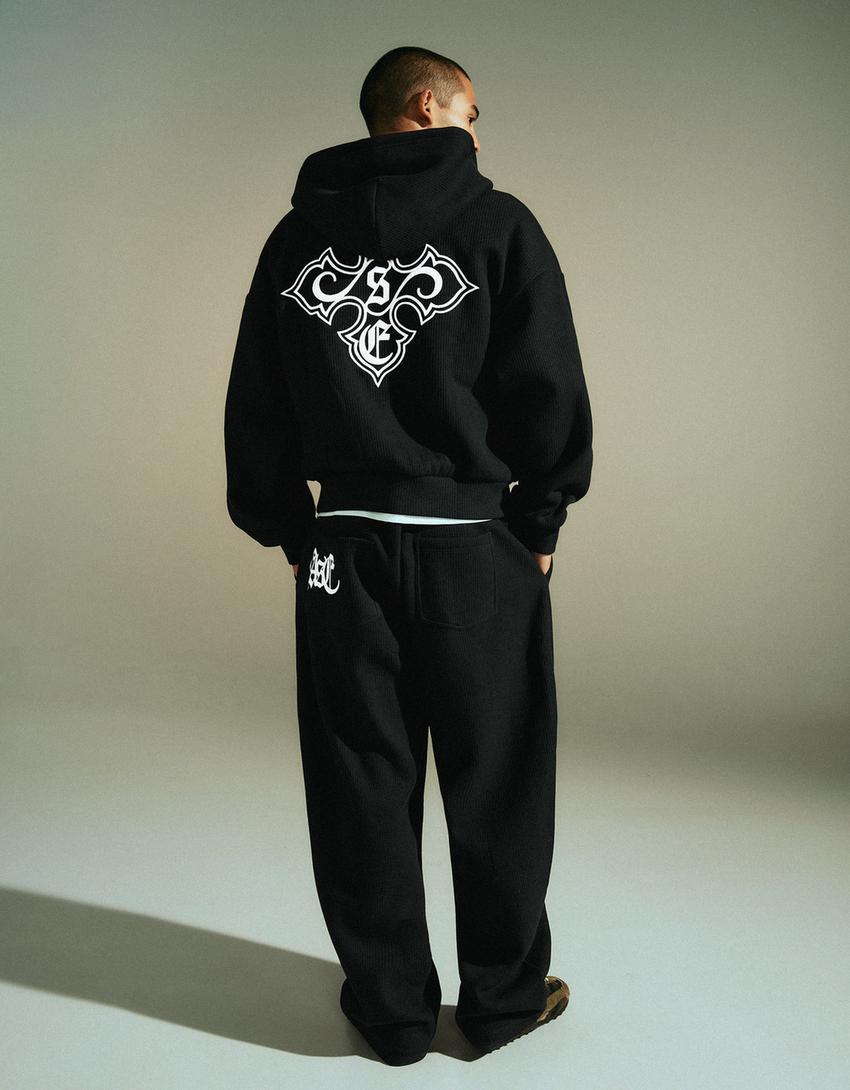 Sudadera capucha waffle bordado-Negro