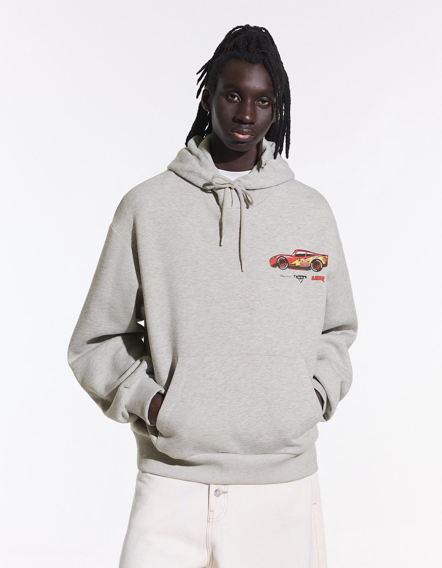 Bershka bluza cars z kapturem i nadrukiem szary