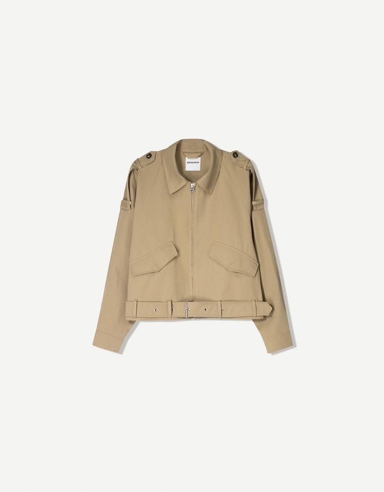 Trucker jacket with belt