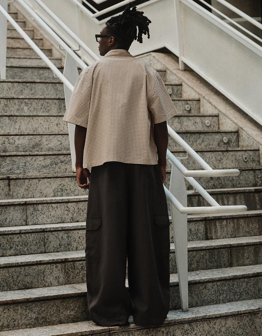 Short sleeve clasp shirt-Beige