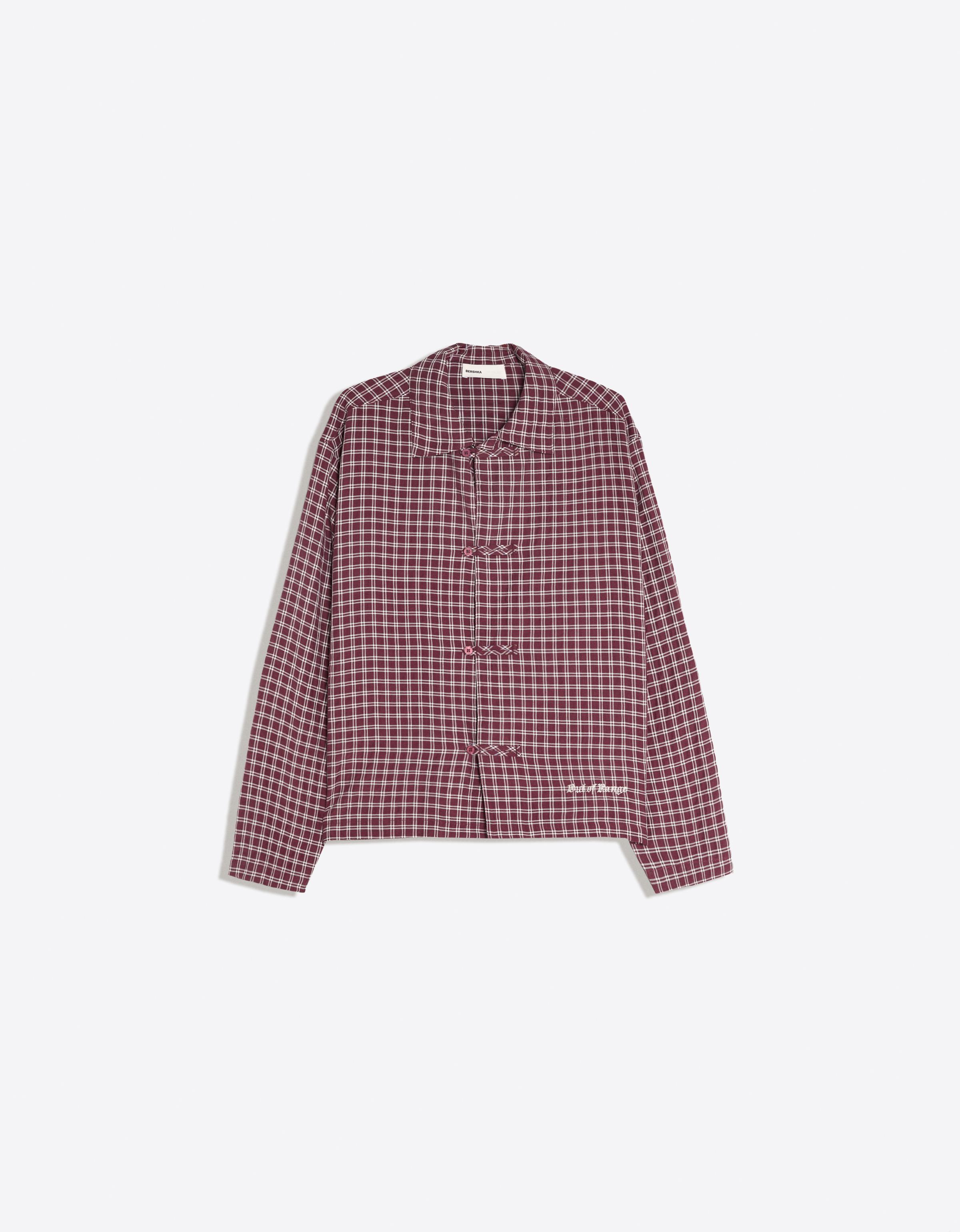 Check long sleeve shirt with clasps — Maroon