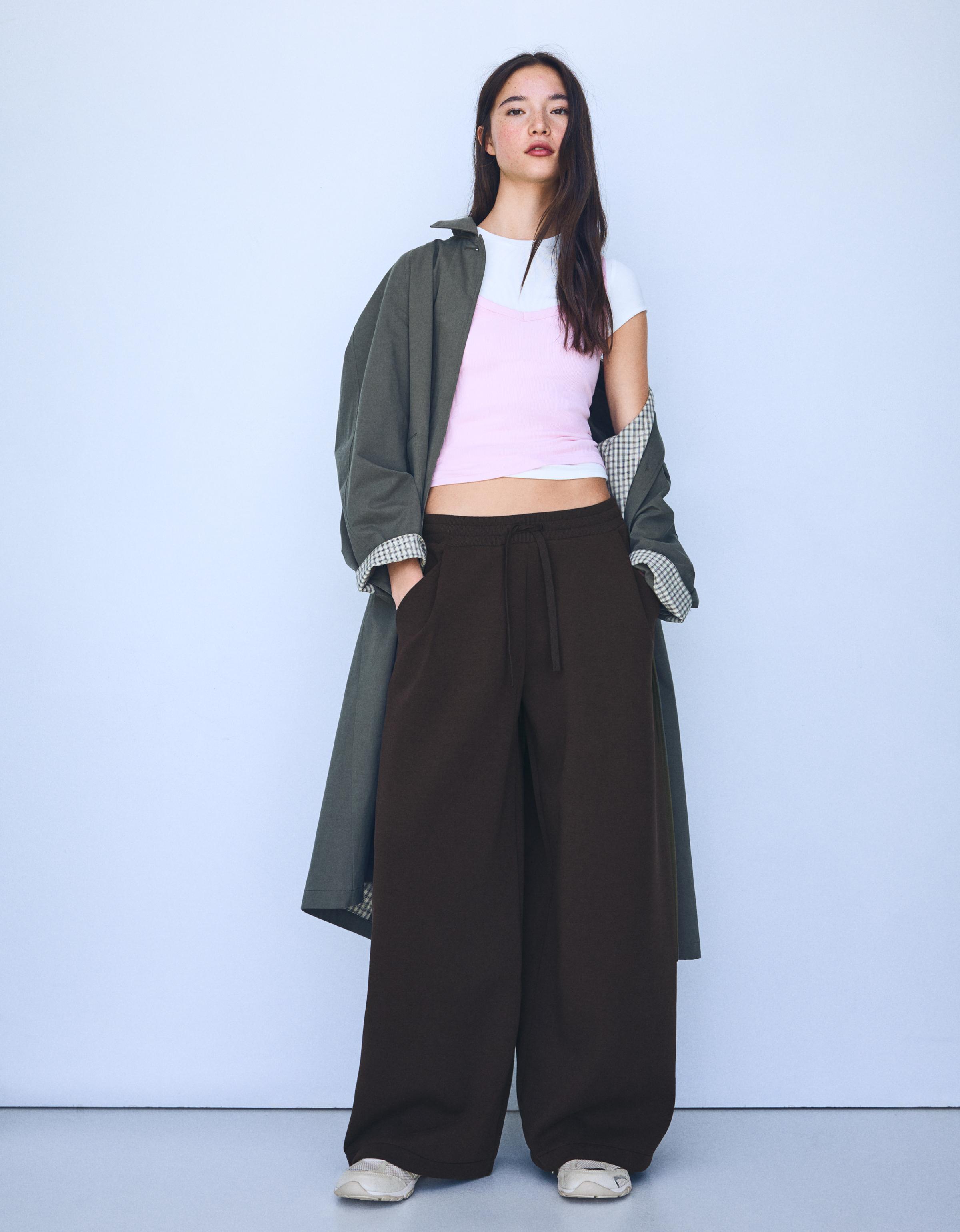 Bershka Pantalón Barrel Modal Mujer Marrón
