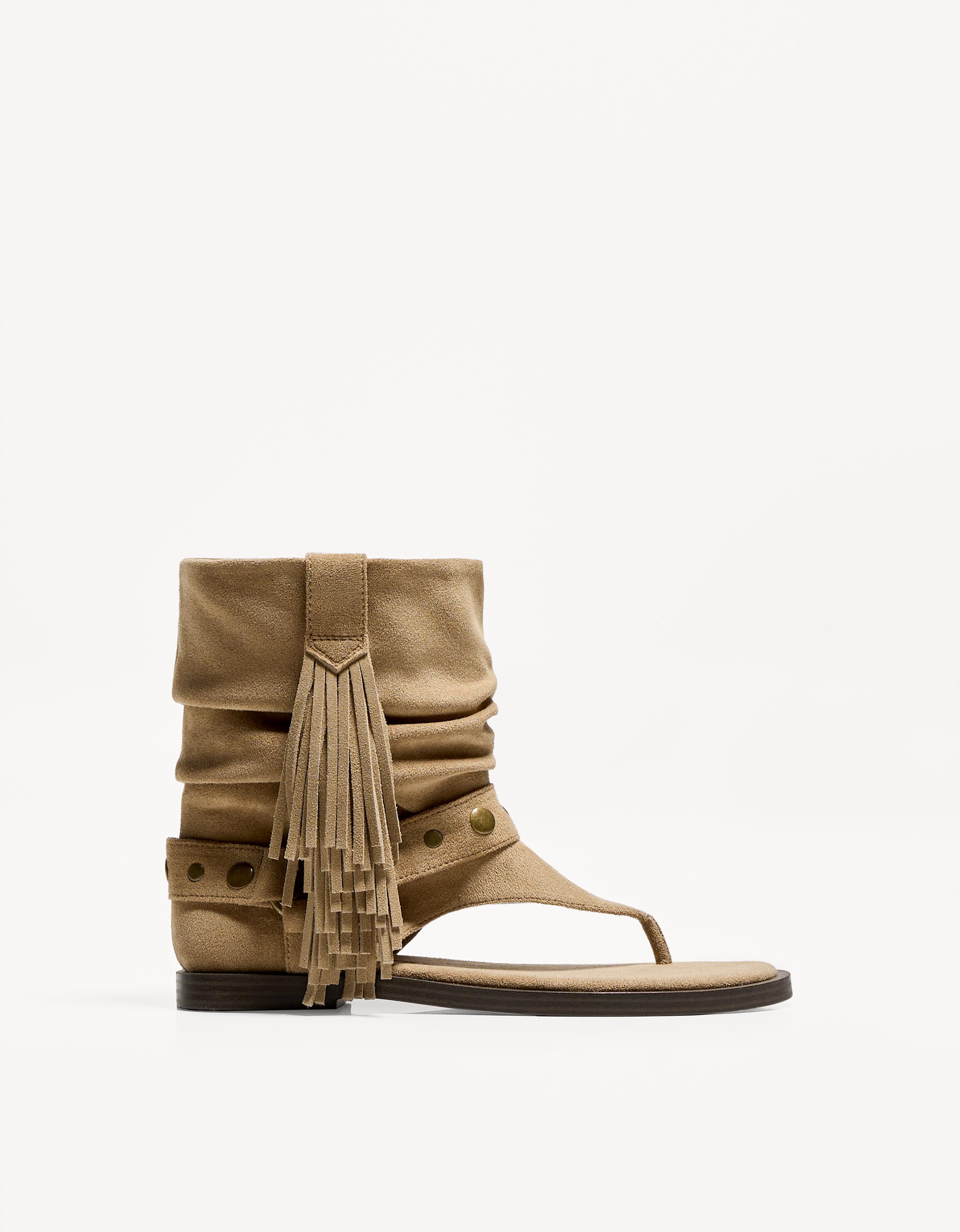 Bershka Flache Hosensandalen Mit Fransen Damen 41 Sandfarbe