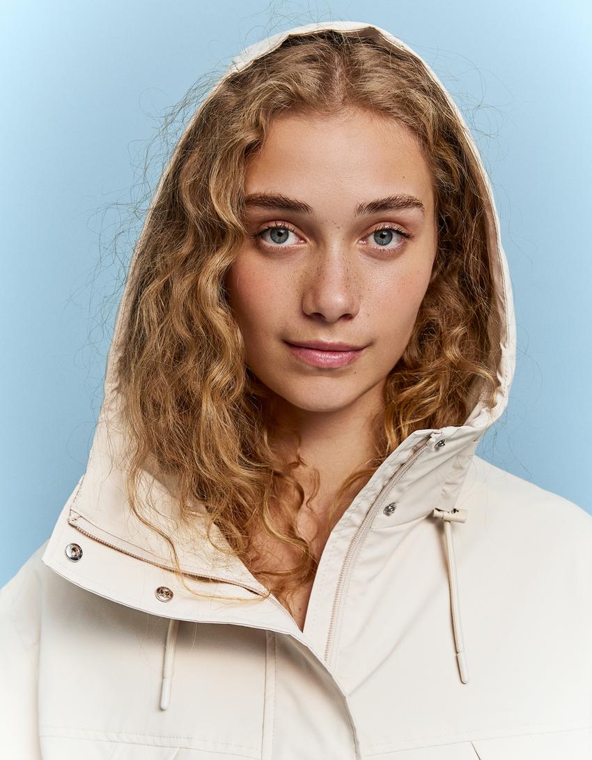 جاكيت تقني مقاوم للماء-جملي