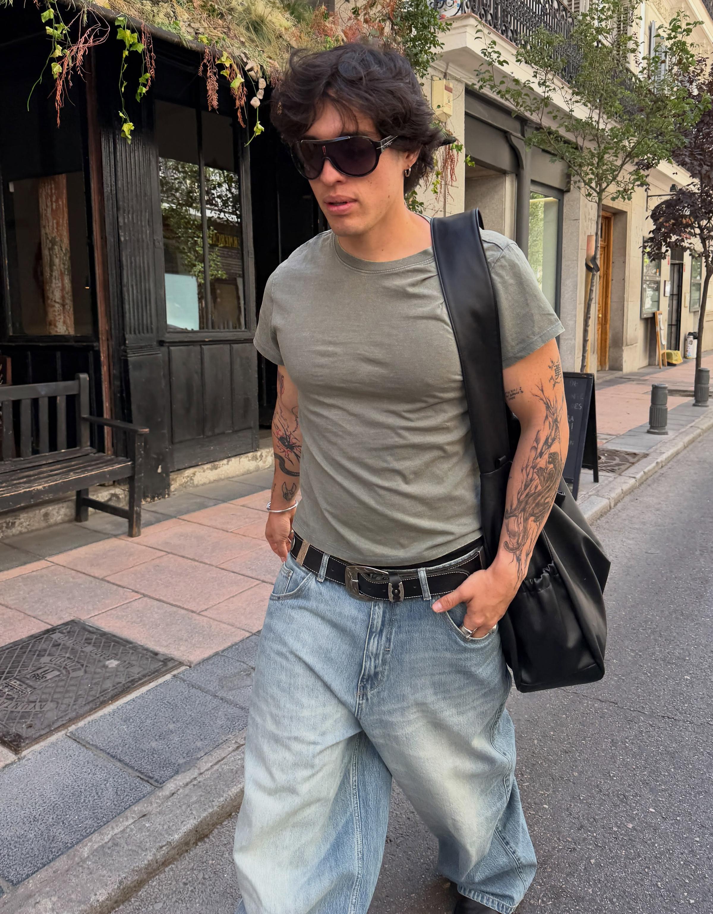 Bershka Koszulka Z Krótkim Rękawem Mężczyzna Khaki