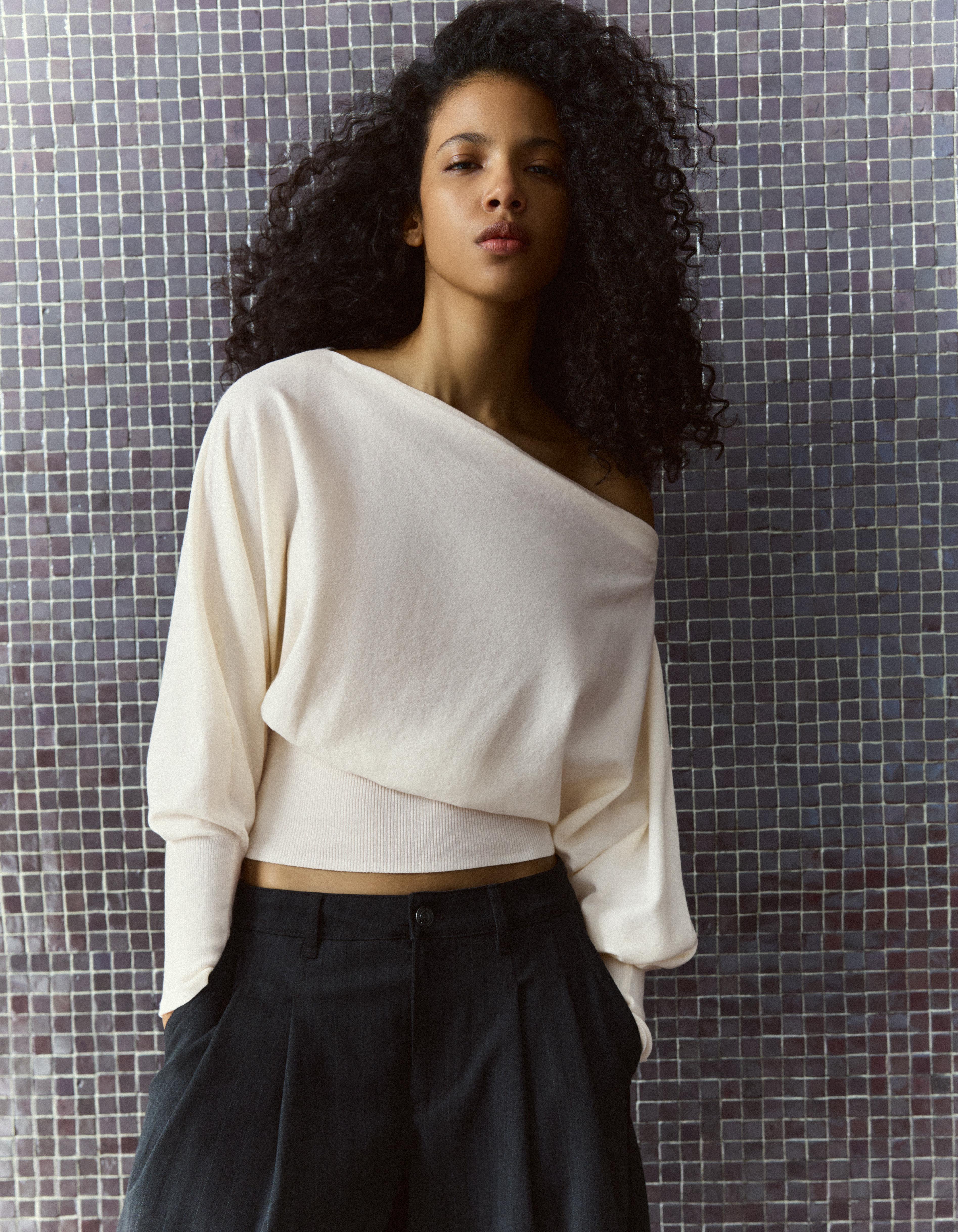 Bershka Jersey Cuello Asimétrico Mujer L Crudo