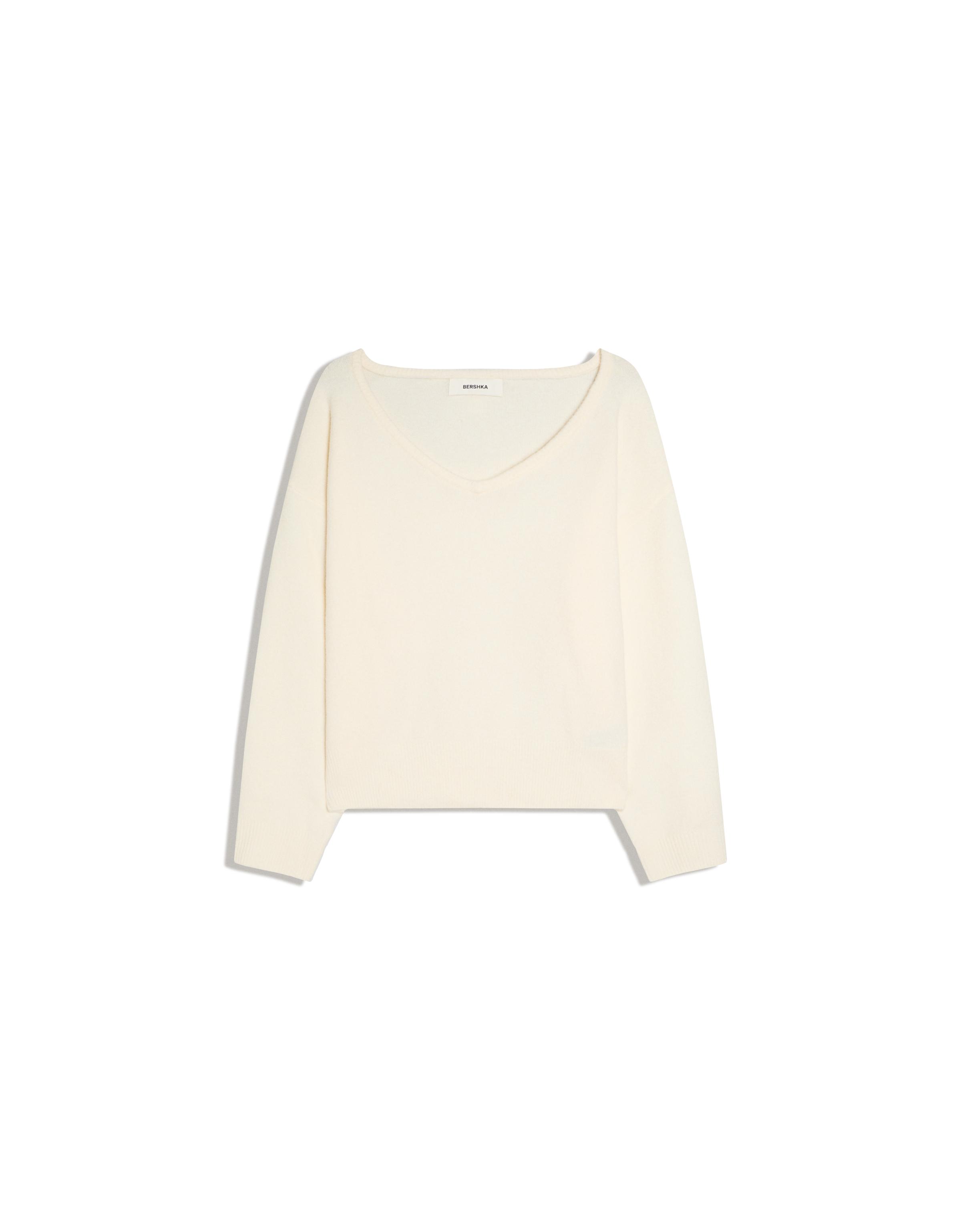 Oversize V-neck soft touch sweater — Cream