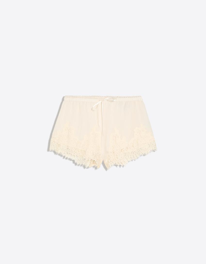 Short bambula encaje-Crudo