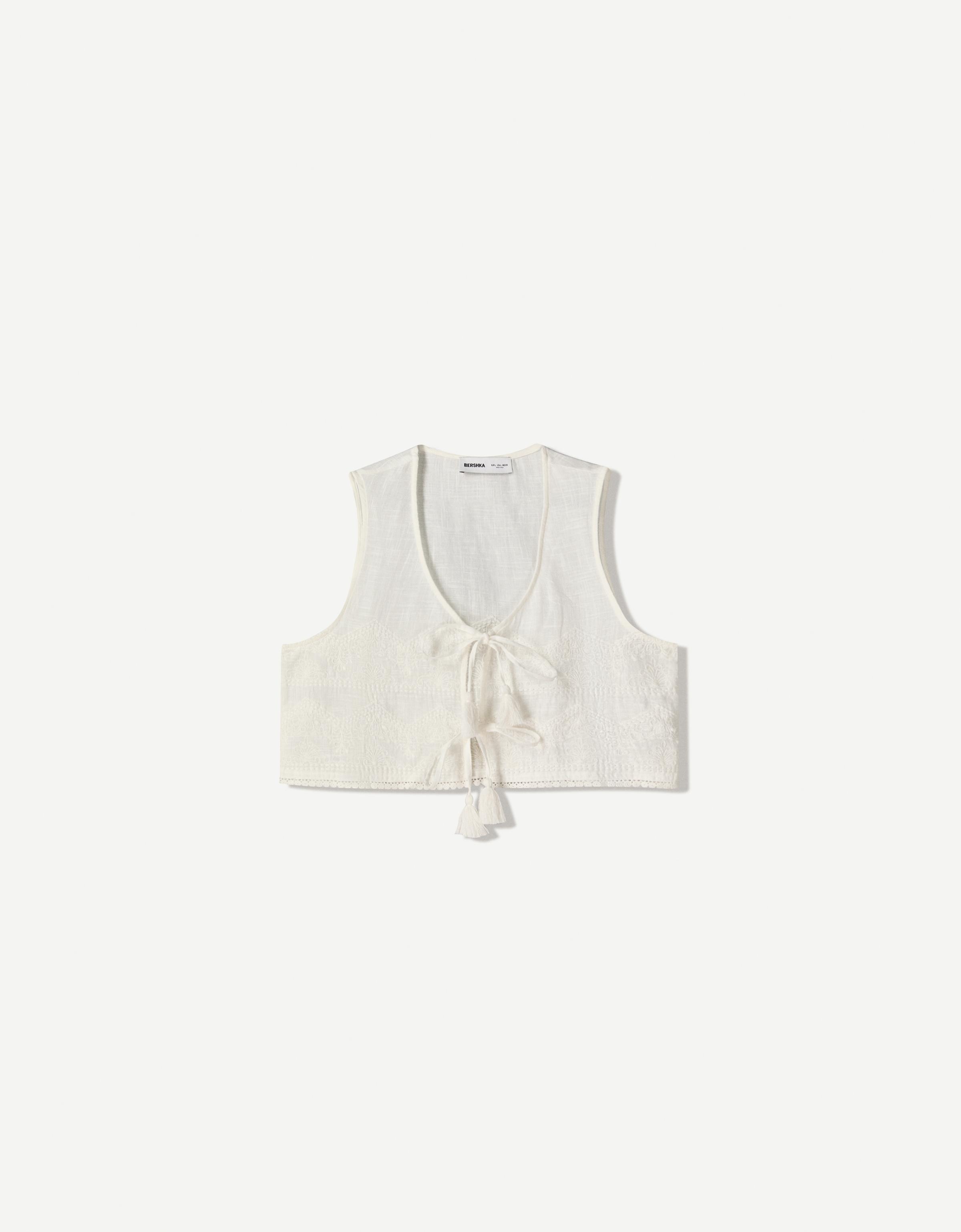 Bershka Kurze Weste Mit Stickerei Und Schleife Damen L Grbrochenes Weiss