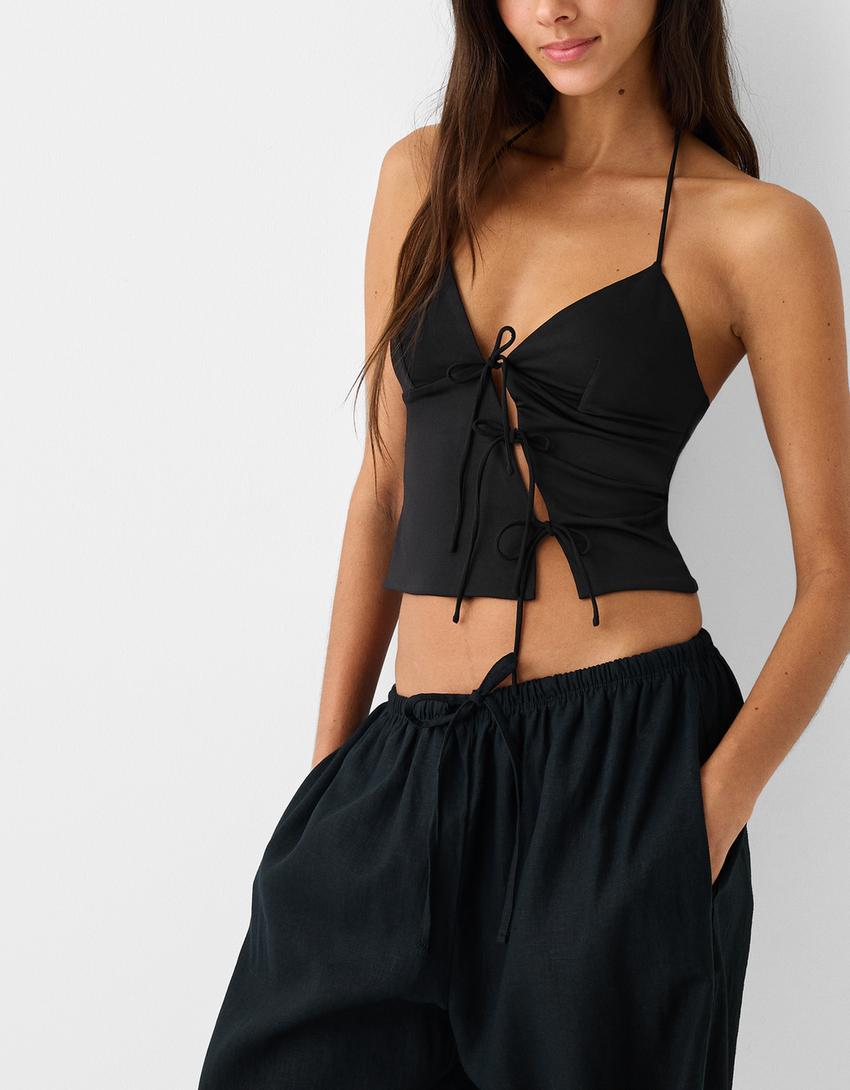 تيشرت بحمالات وتفصيل رباط-أسود-2