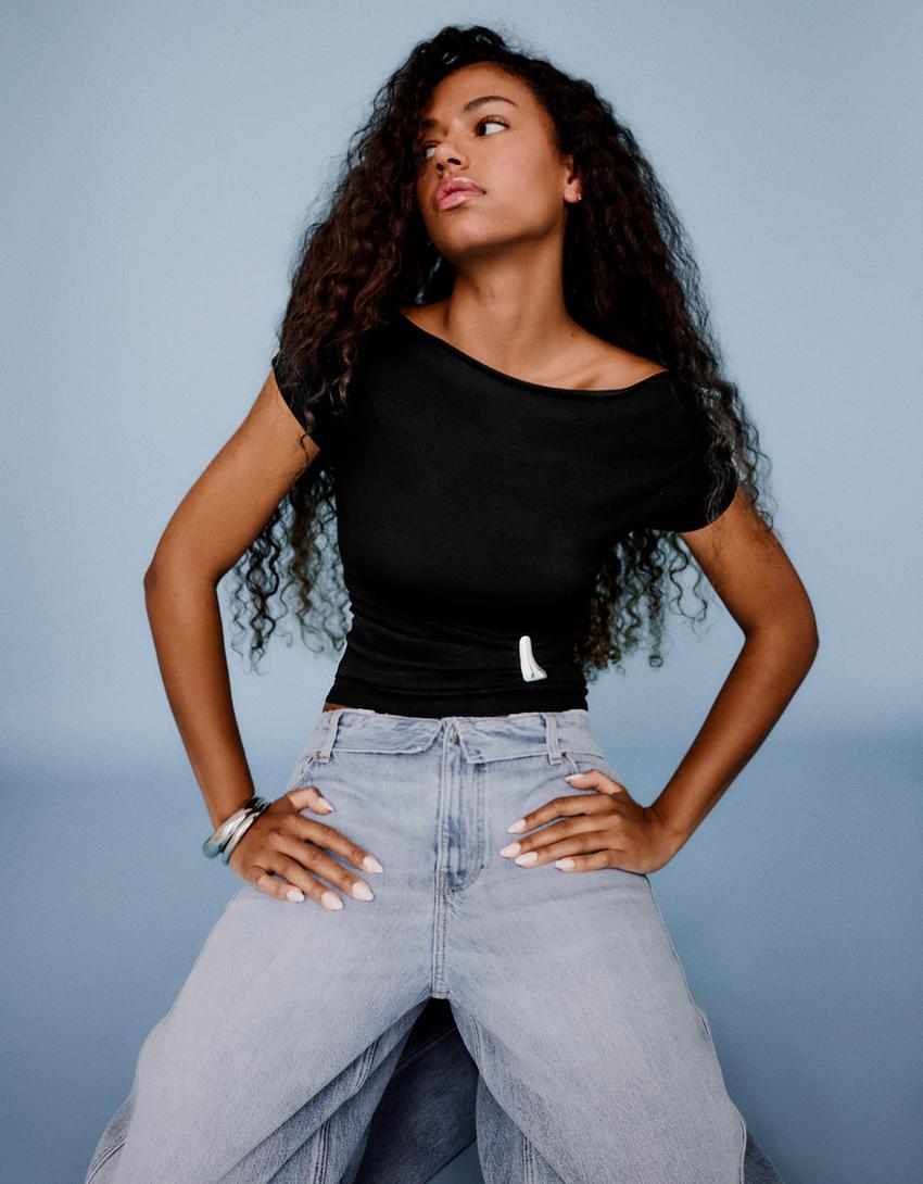 Asymmetrisch T-shirt met riem-Zwart