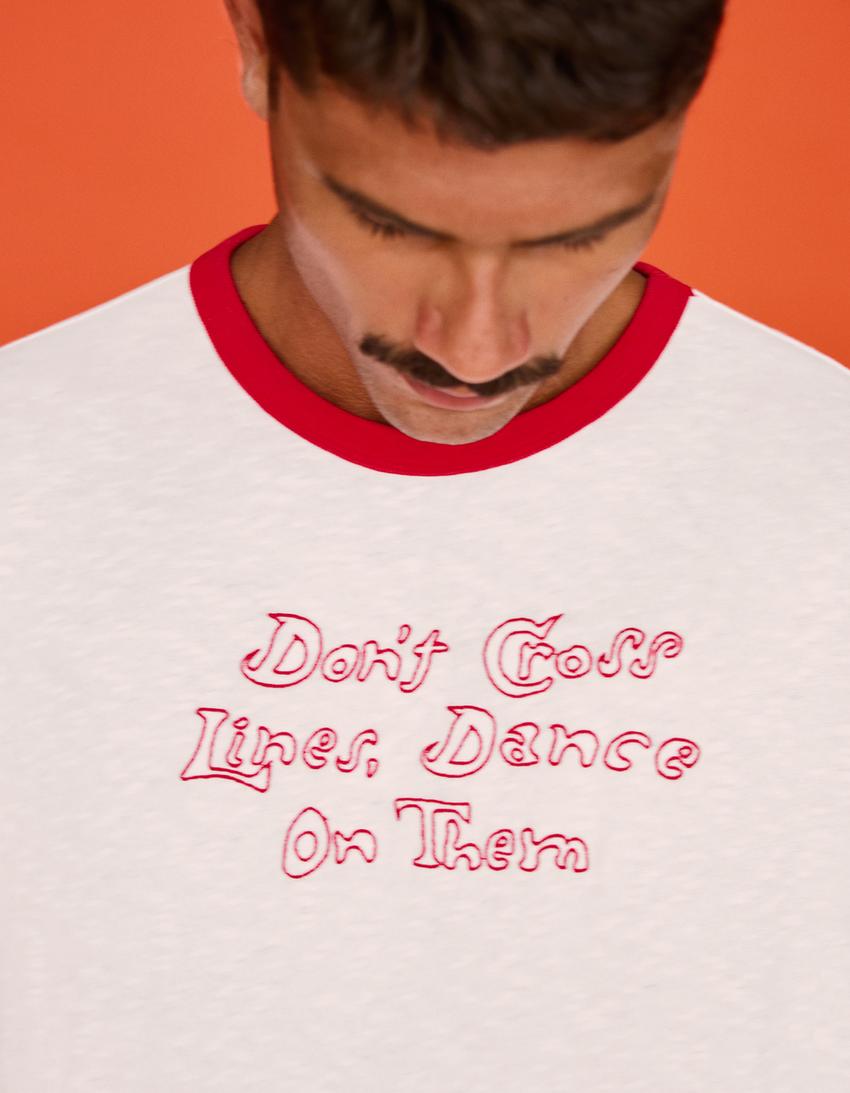 Camiseta manga corta contraste-Rojo