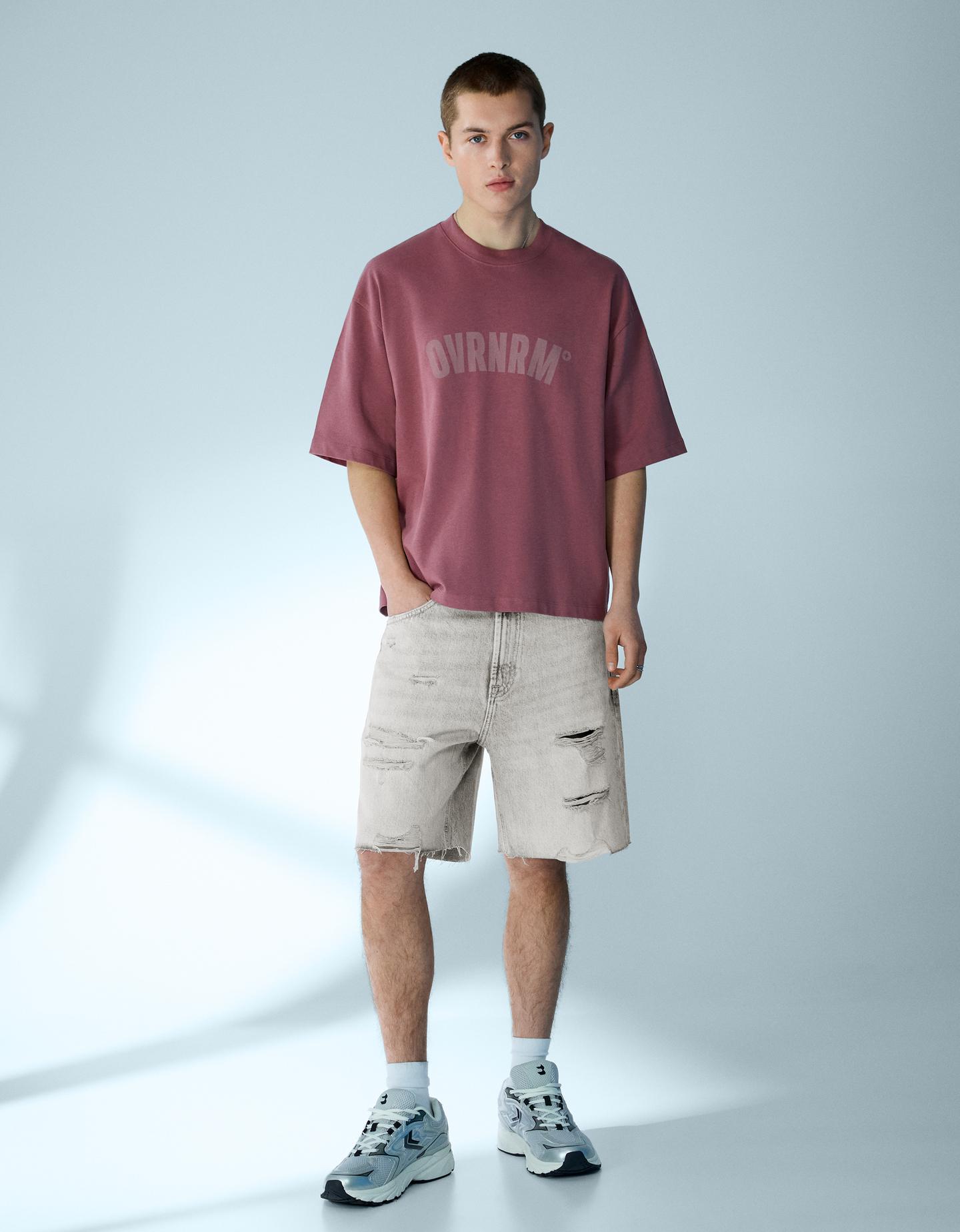Bershka bermudy jeansowe z przetarciami szary