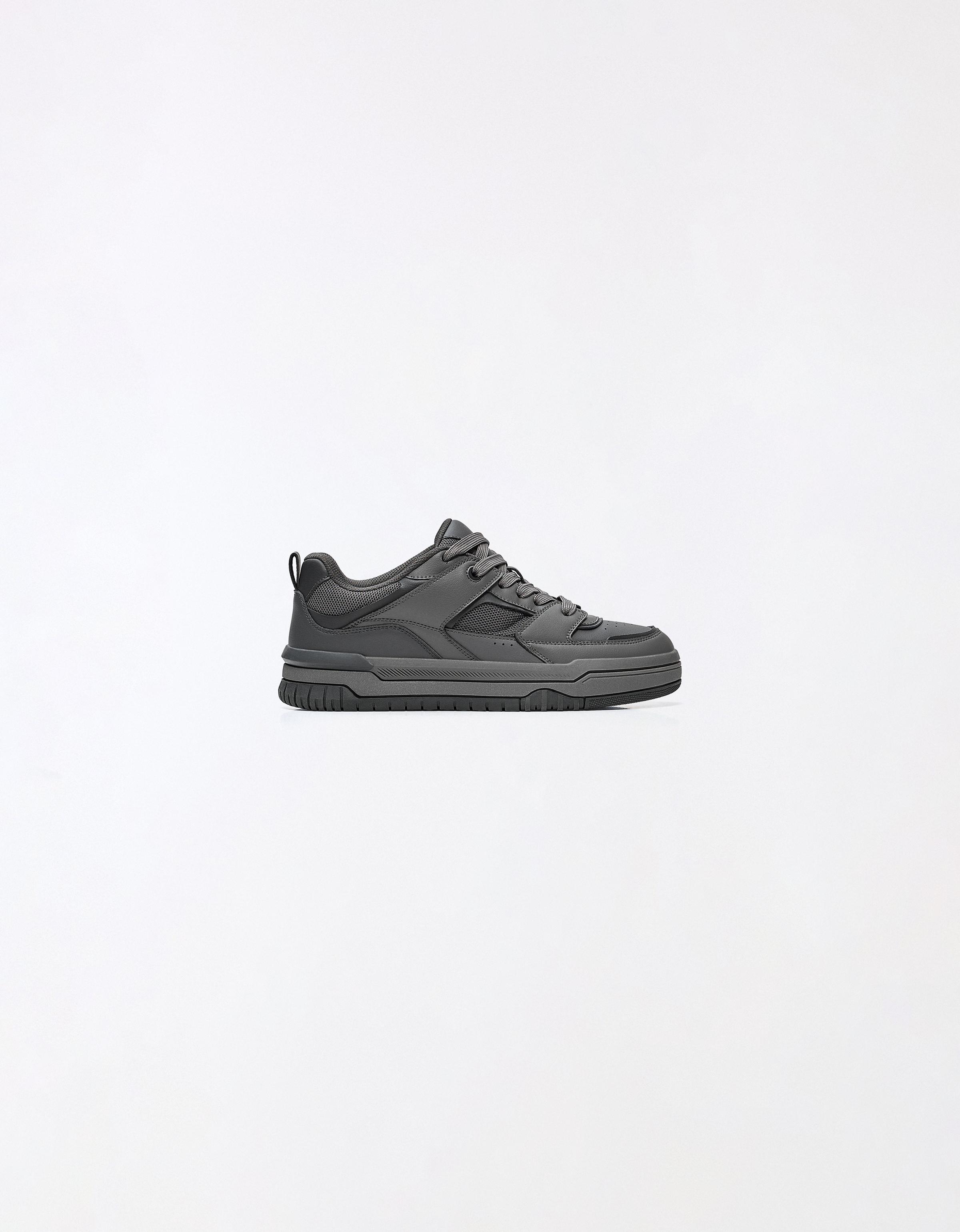 SKATE SNEAKERS — Grey
