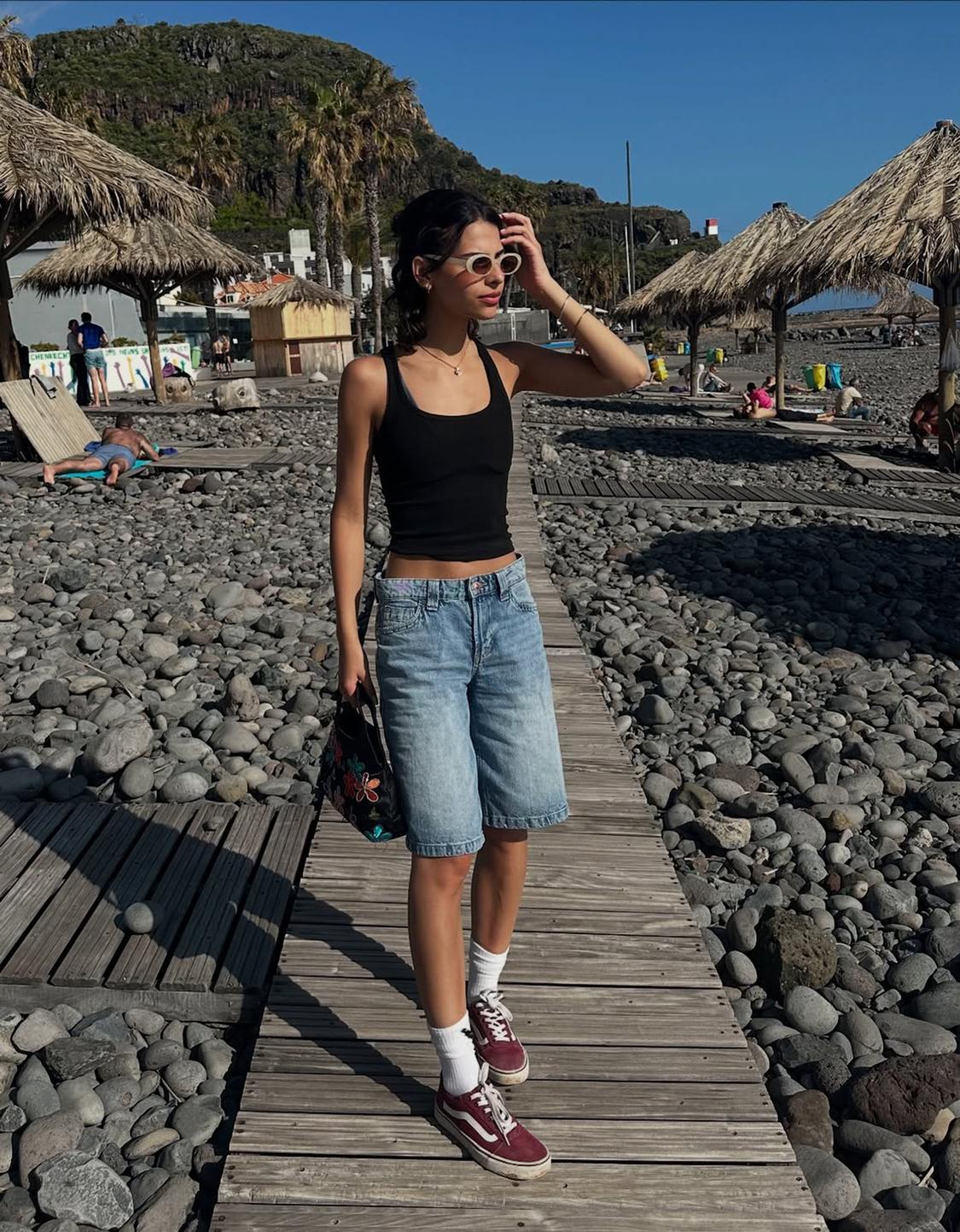 Sleeveless ribbed T-shirt