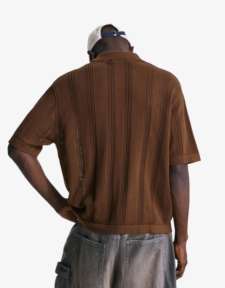 Polohemd mit Lochmusterstruktur-Braun-1